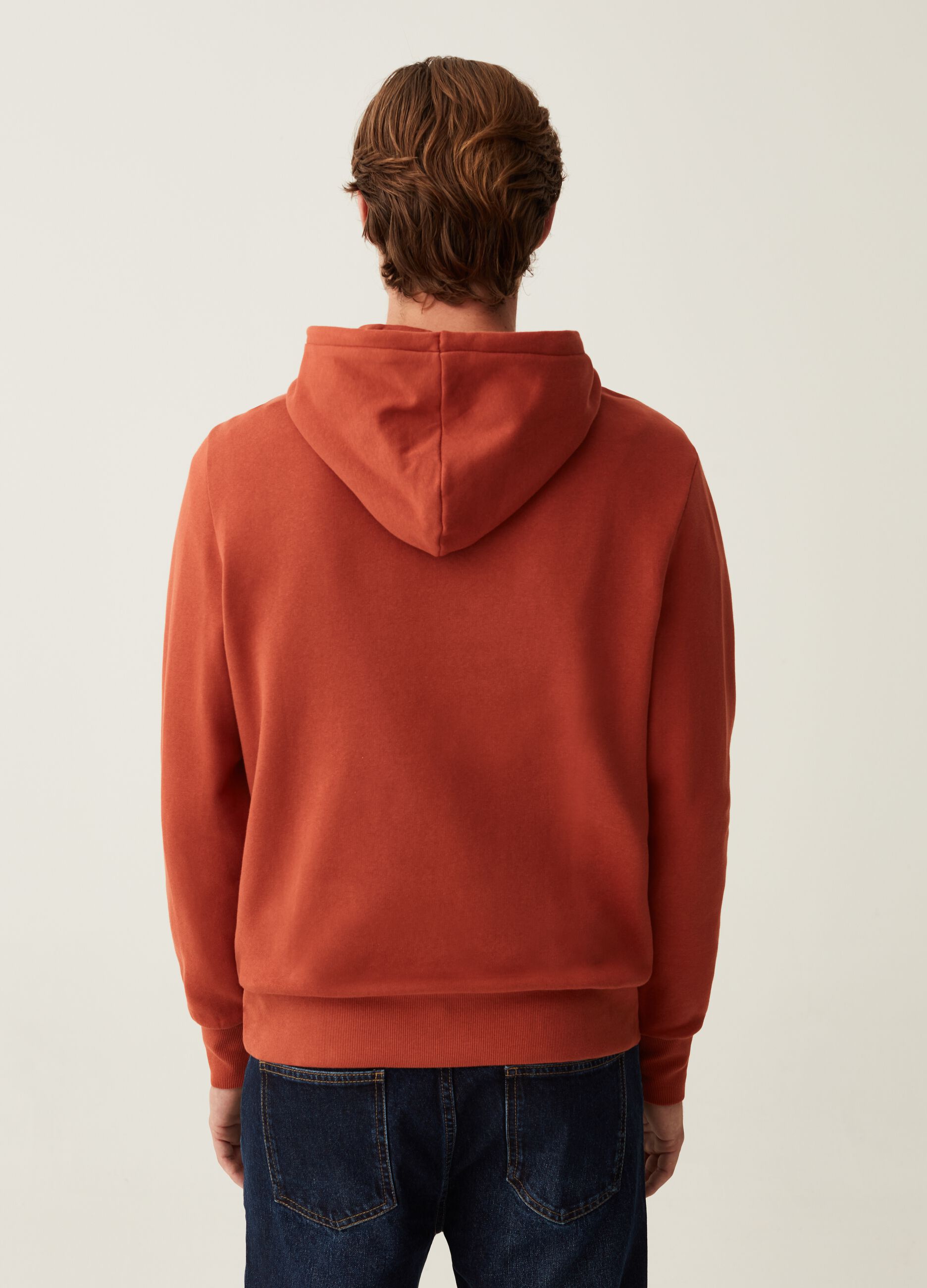 Sweatshirt with V detail and print