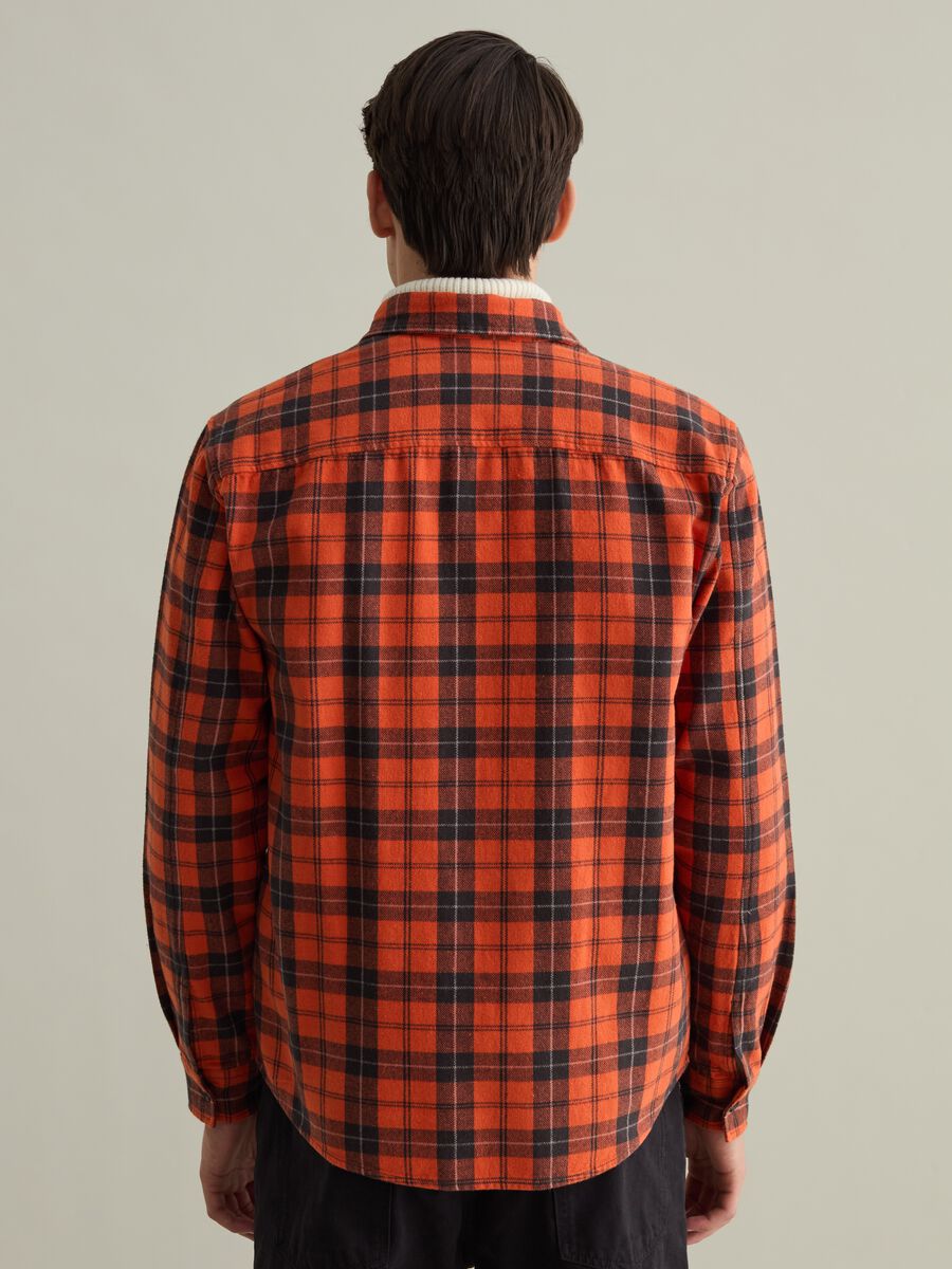 Check flannel shirt with pockets_2