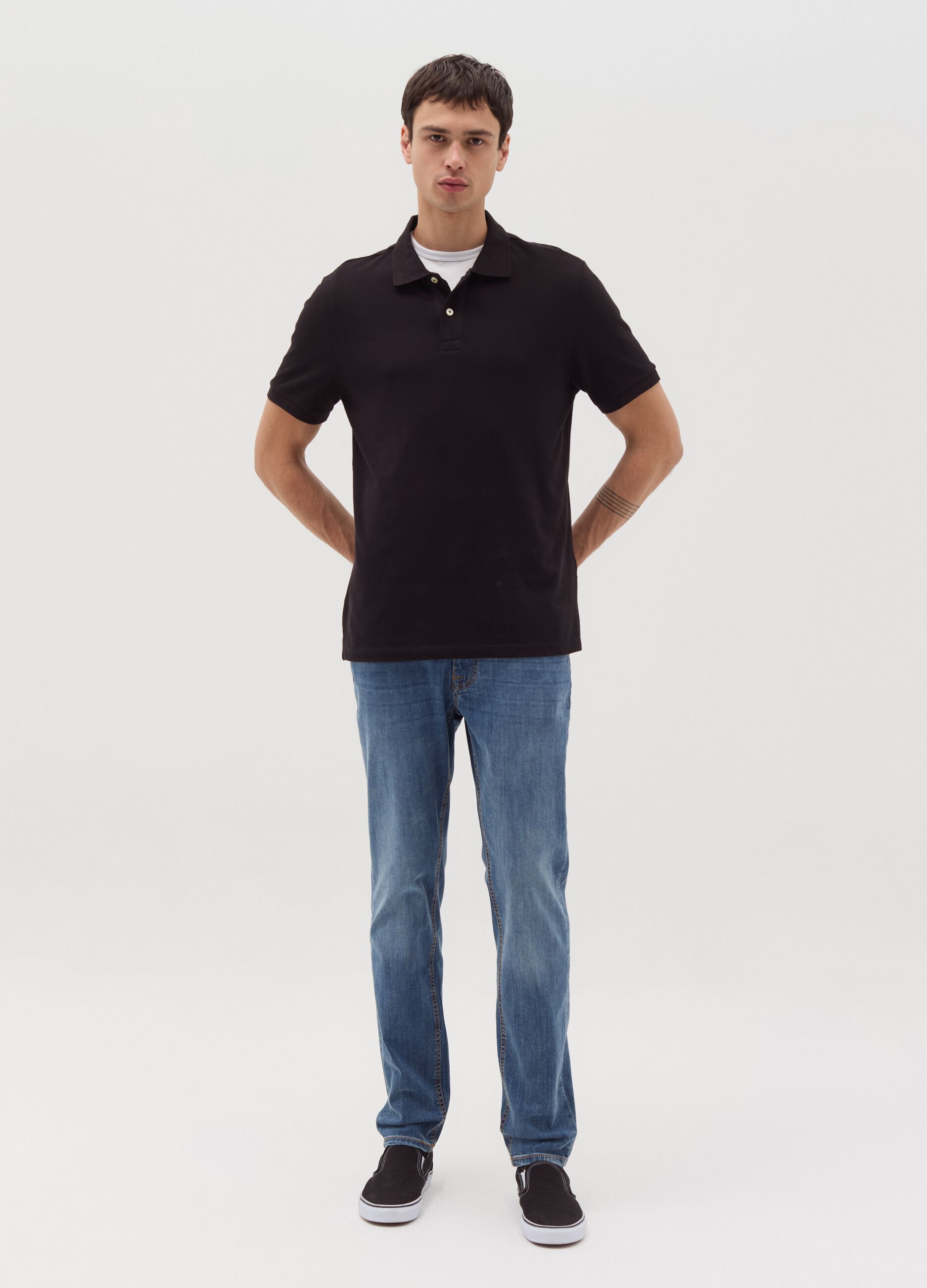 Slim-fit stretch jeans with five pockets