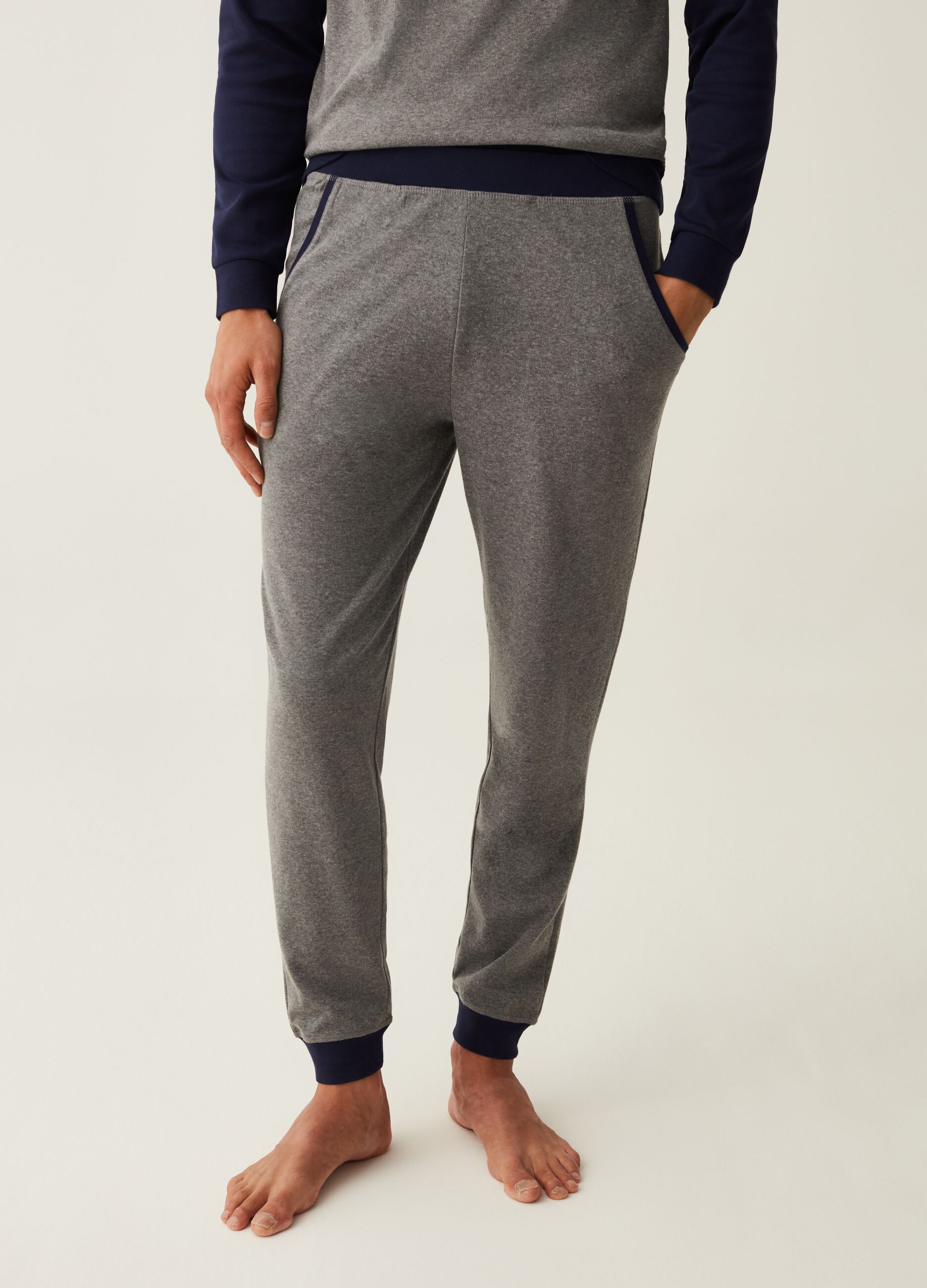 Full-length pyjamas with contrasting detailing