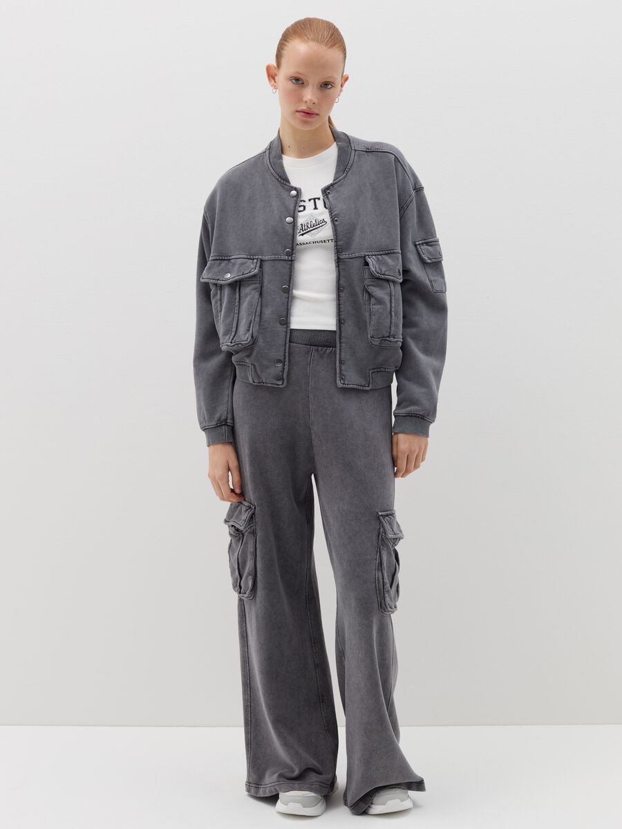 Crop cargo bomber jacket with pockets_1