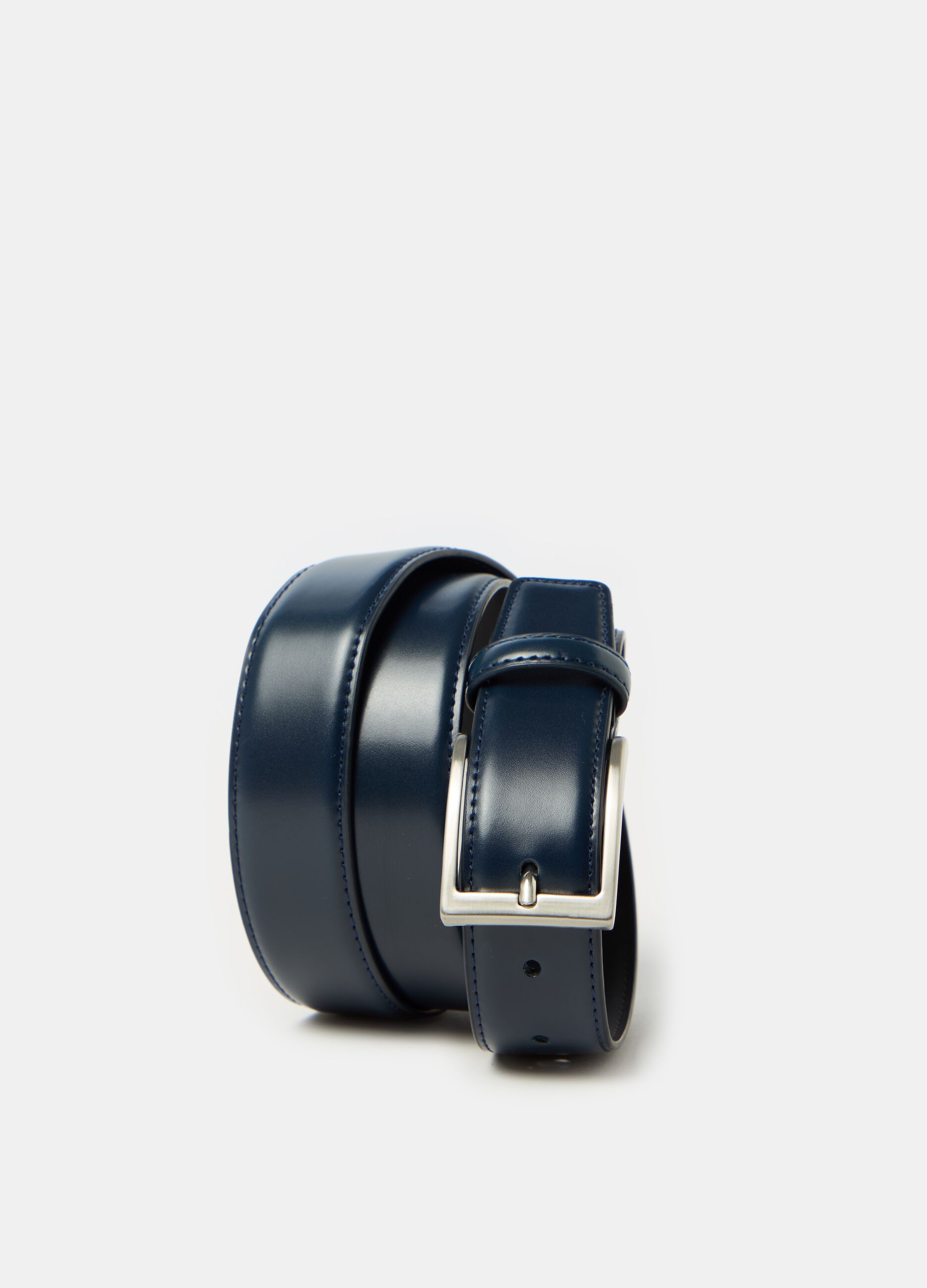 Leather belt with square buckle