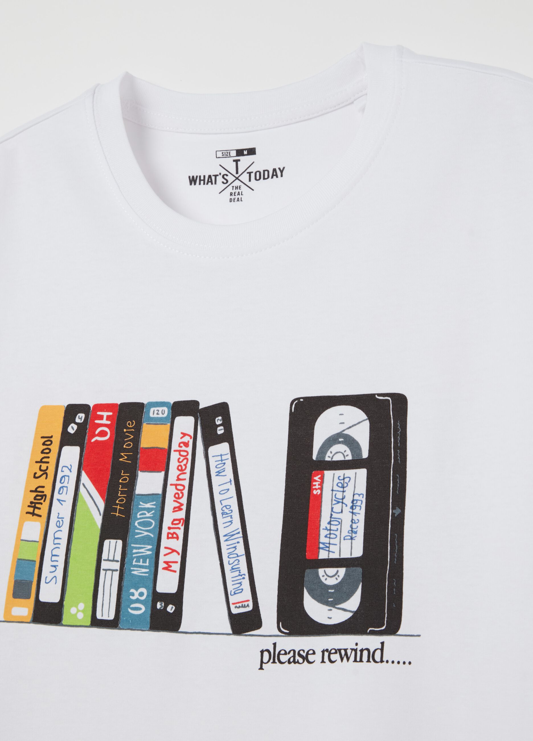 T-shirt with “Please Rewind” print