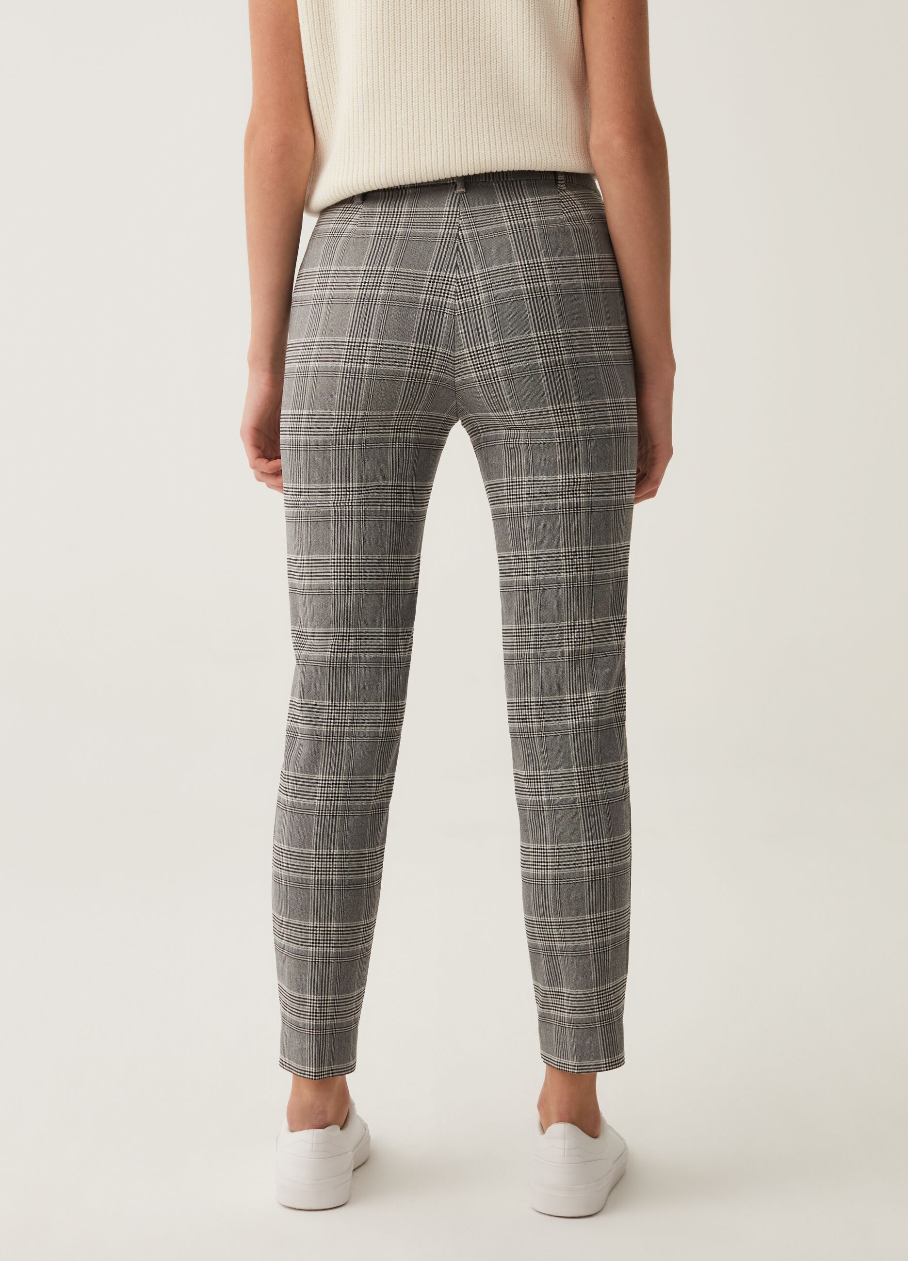 Stretch chino trousers