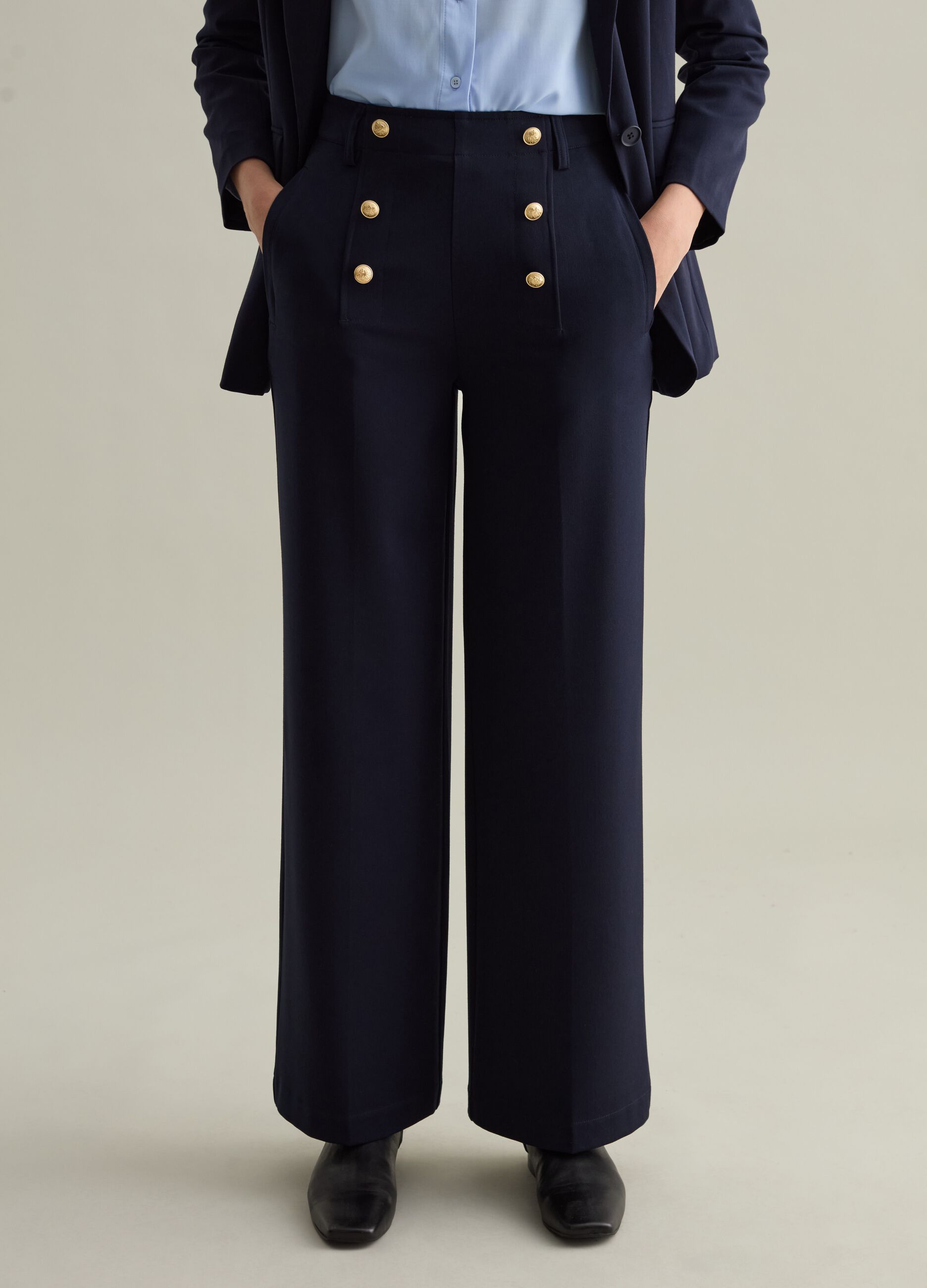 Contemporary wide-leg trousers with buttons