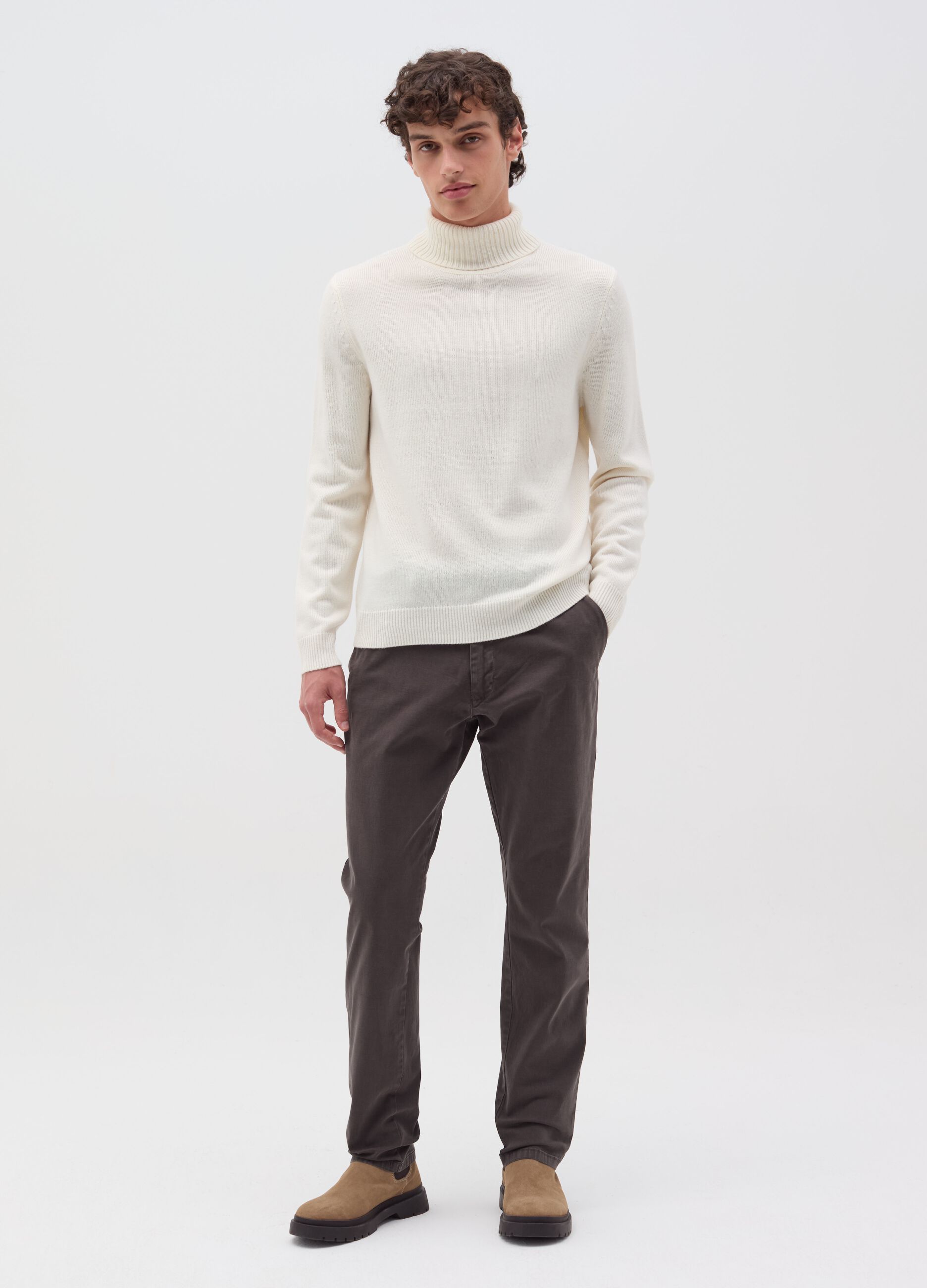 Pantalone chino slim fit in cotone stretch