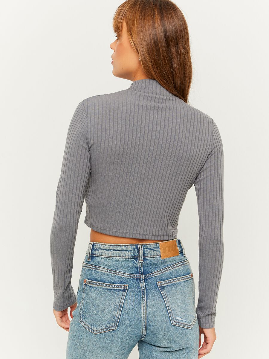 Cropped T-shirt with flat ribbing and mock neck_1