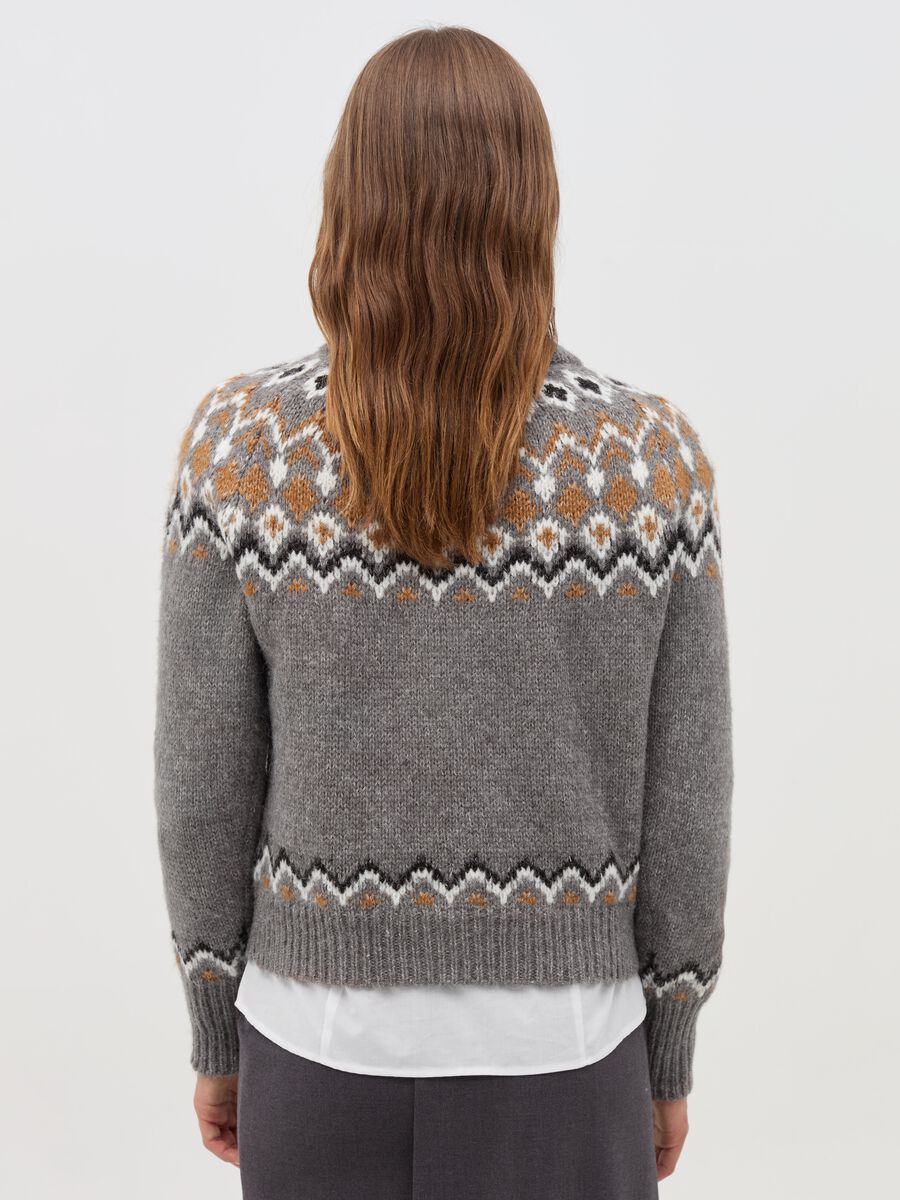 Pullover girocollo con disegno jacquard_3