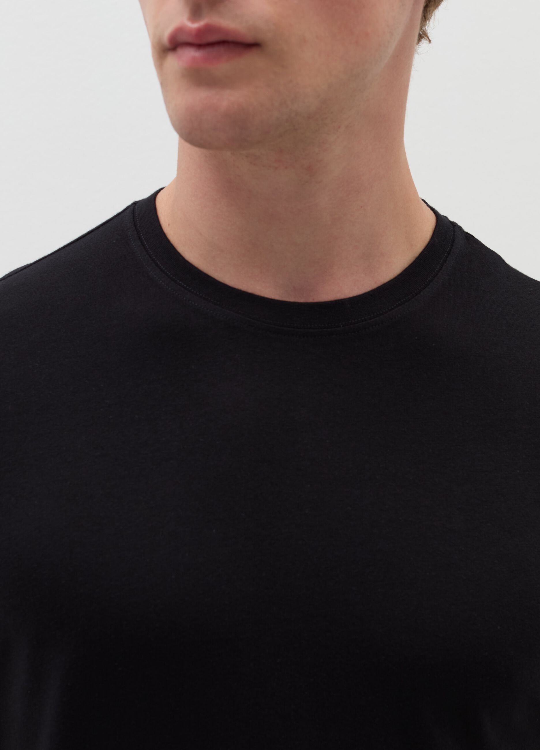 Organic cotton undershirt with round neck