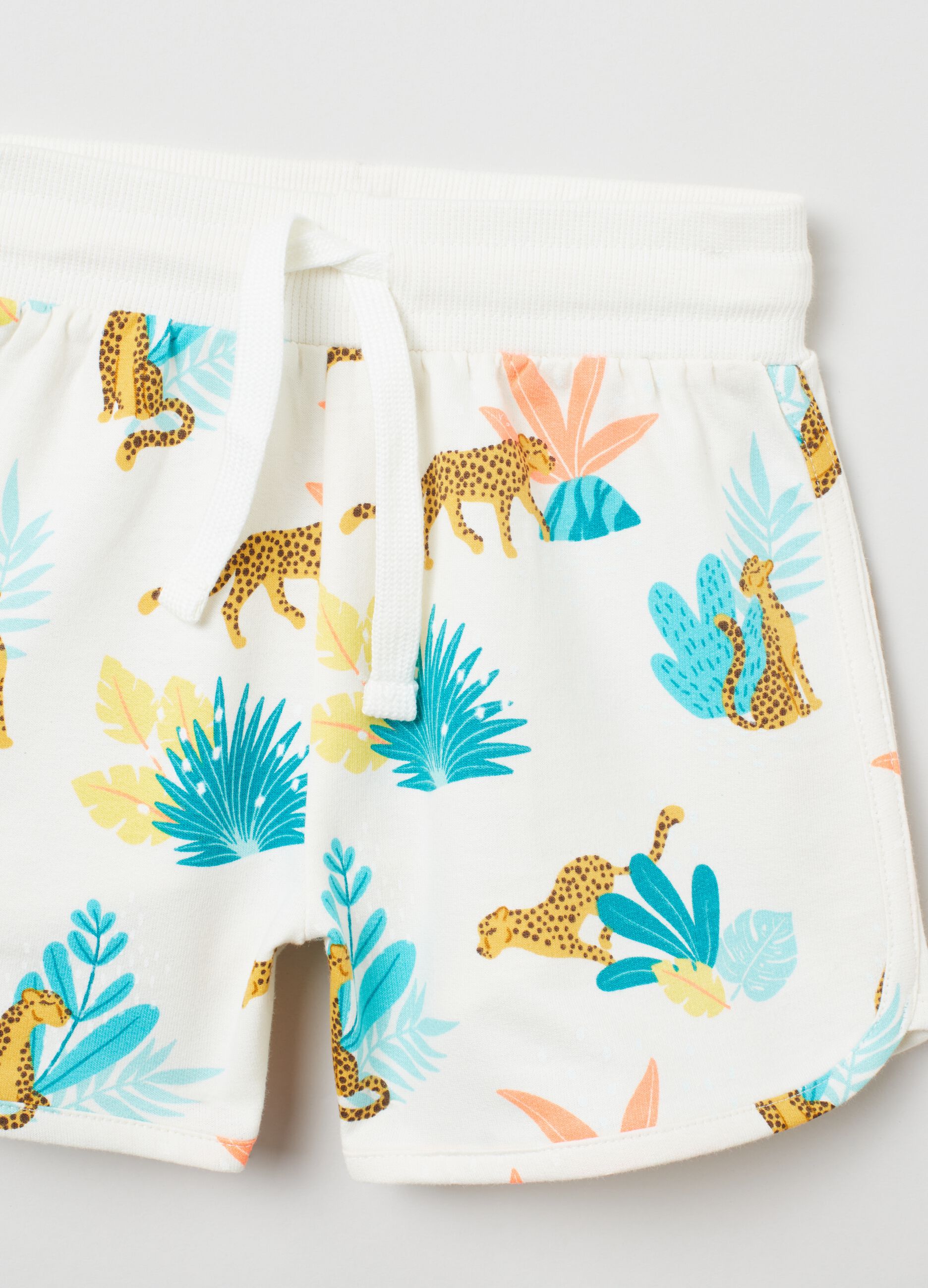 Cotton shorts with all-over print