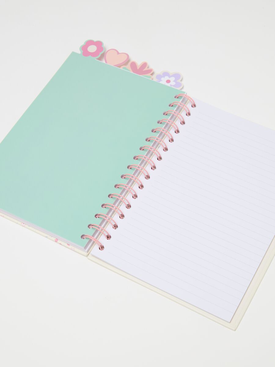Spiral notepad with ruled pages_2