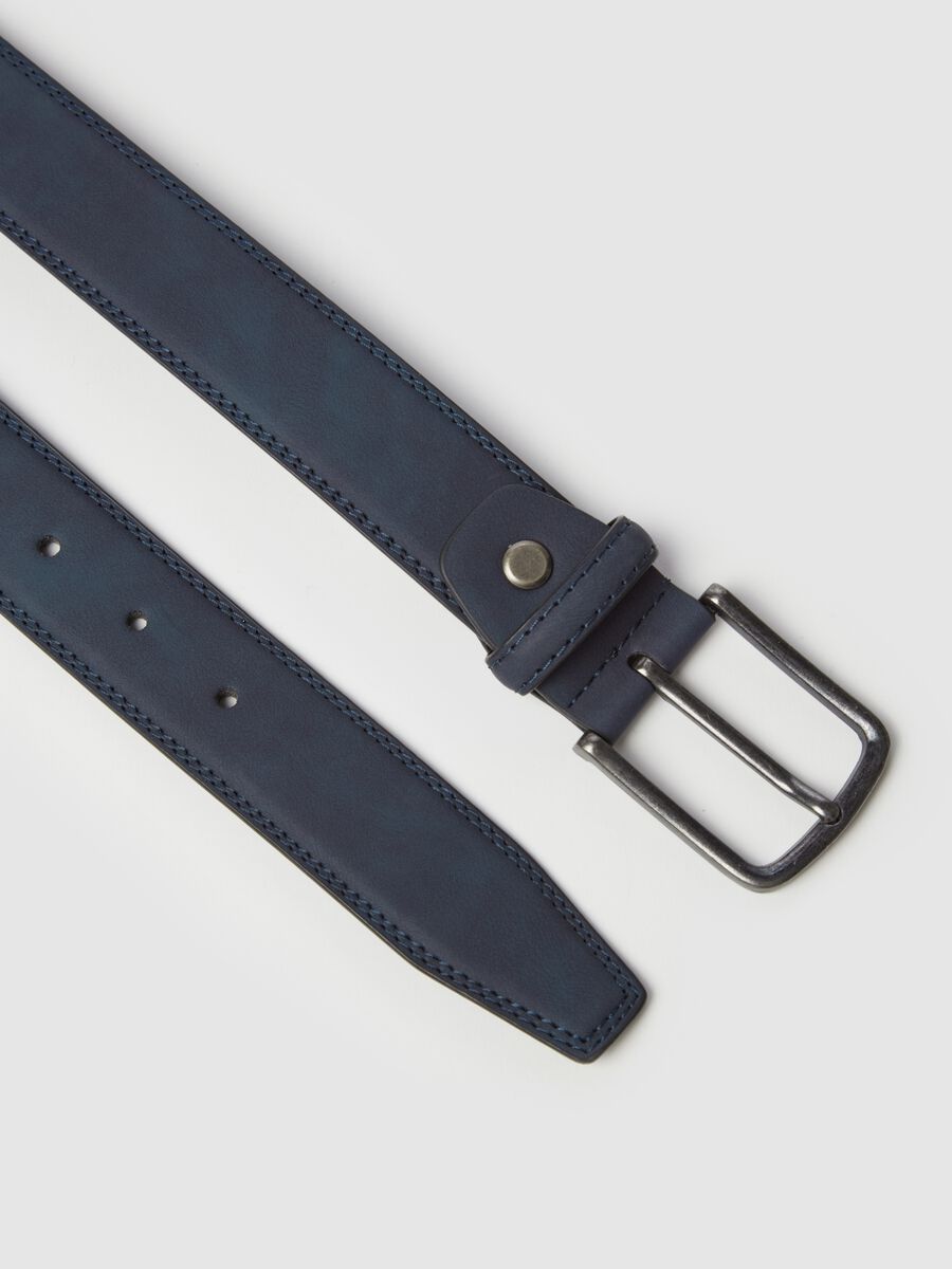 Belt with metal buckle_1