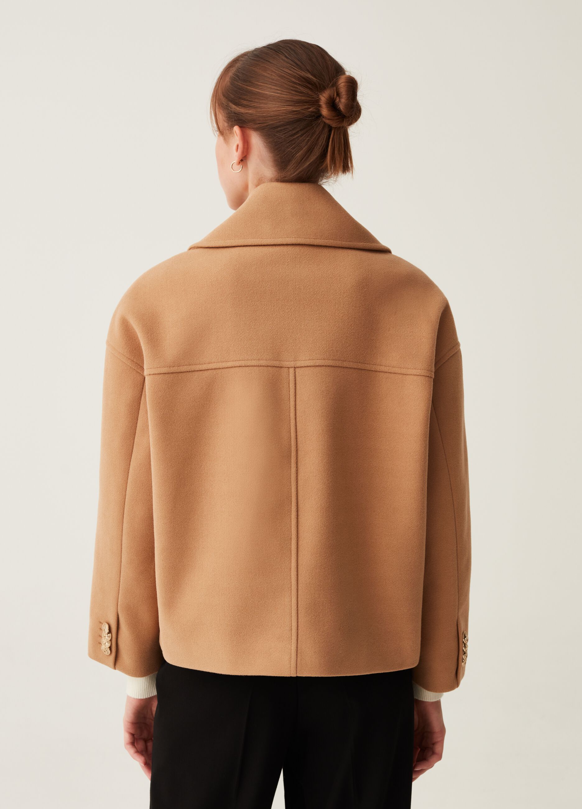 Short oversized double-breasted coat