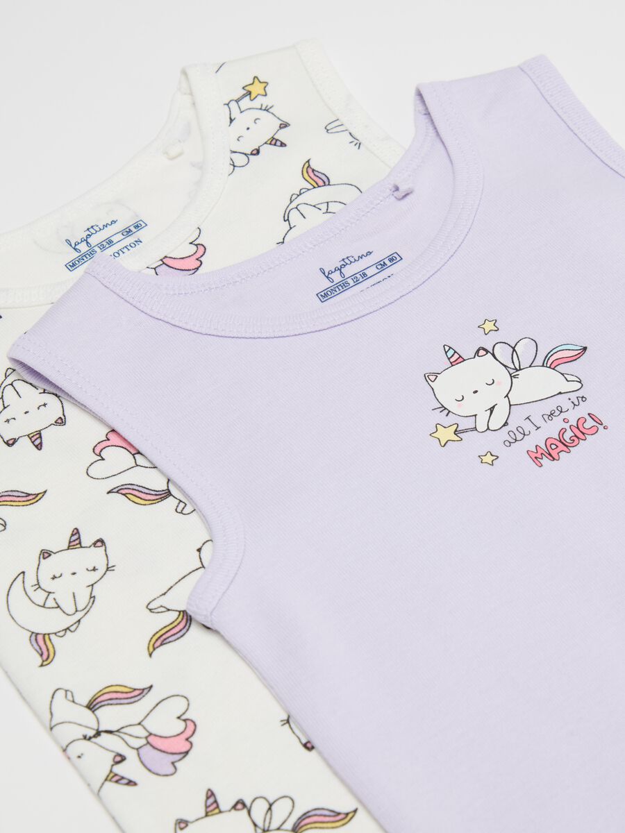 Two-pack bodysuits in organic cotton with unicorn kitten_2