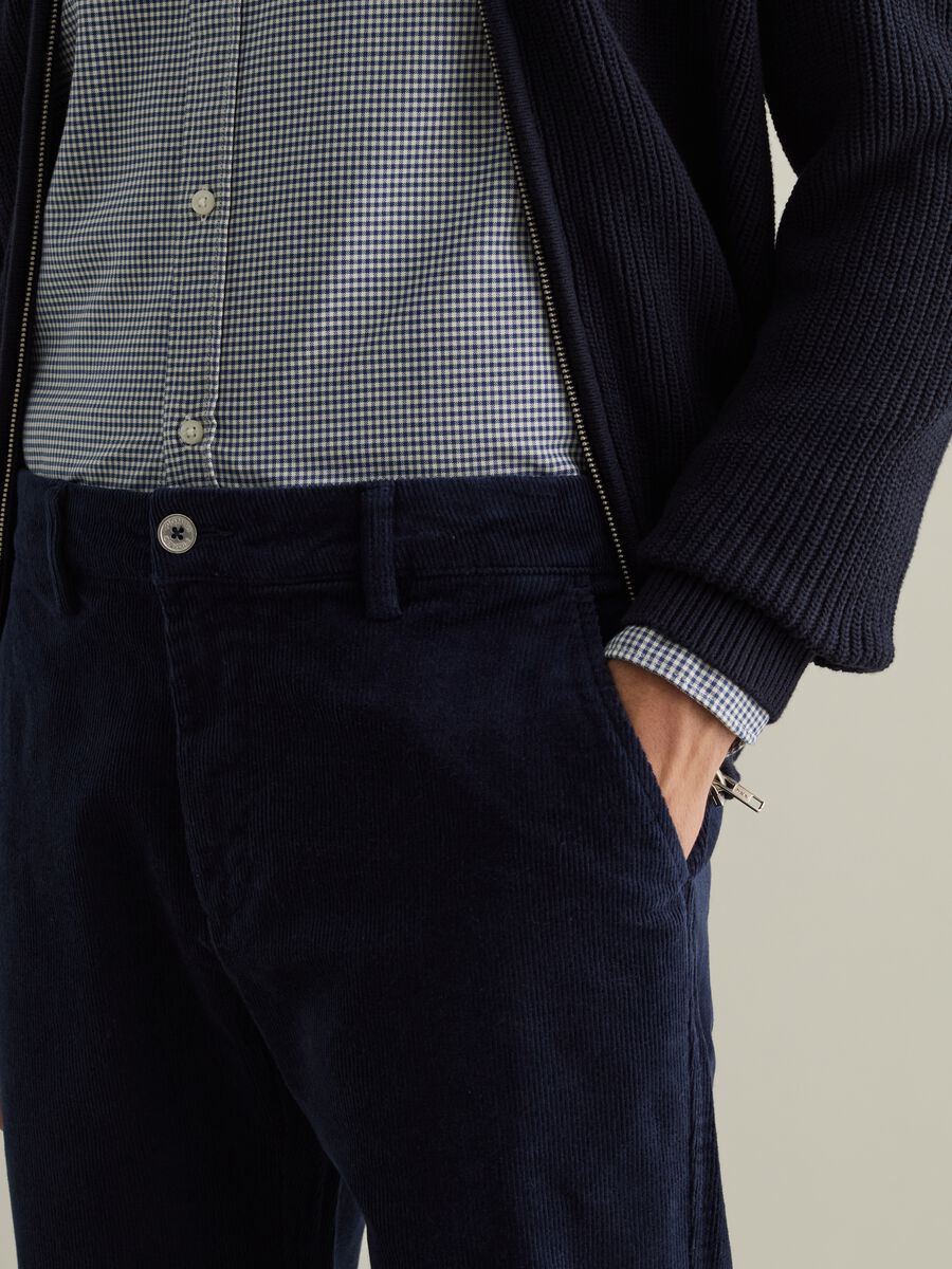 Corduroy chino trousers_3