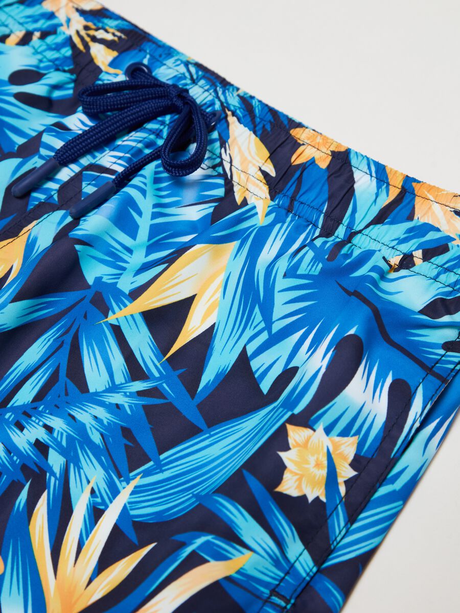 Swimming trunks with foliage print_2