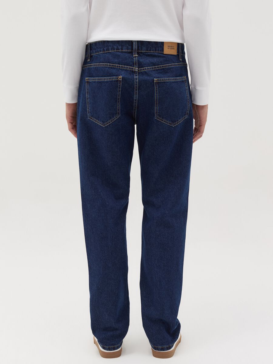 Regular-fit jeans with five pockets_2