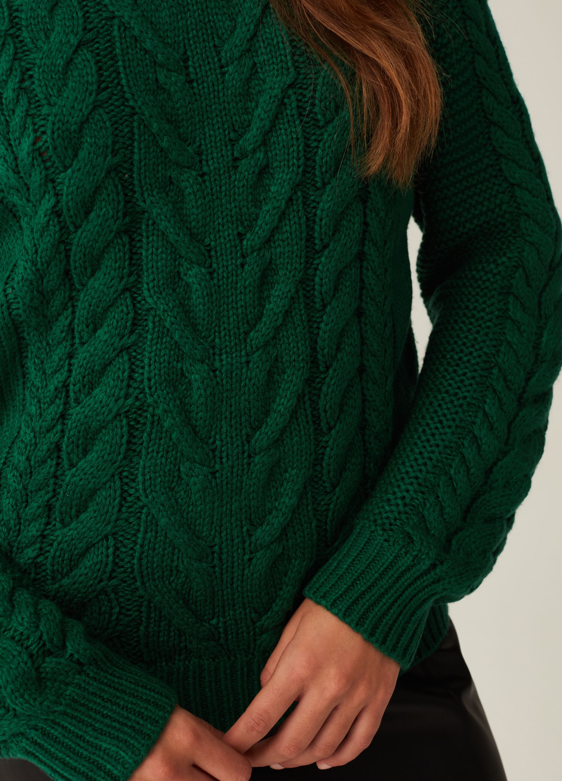 Pullover with cable-knit design