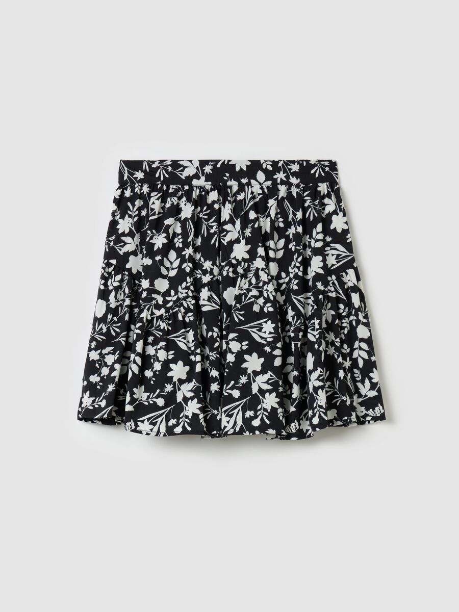 Short skirt with pattern and flounce_0