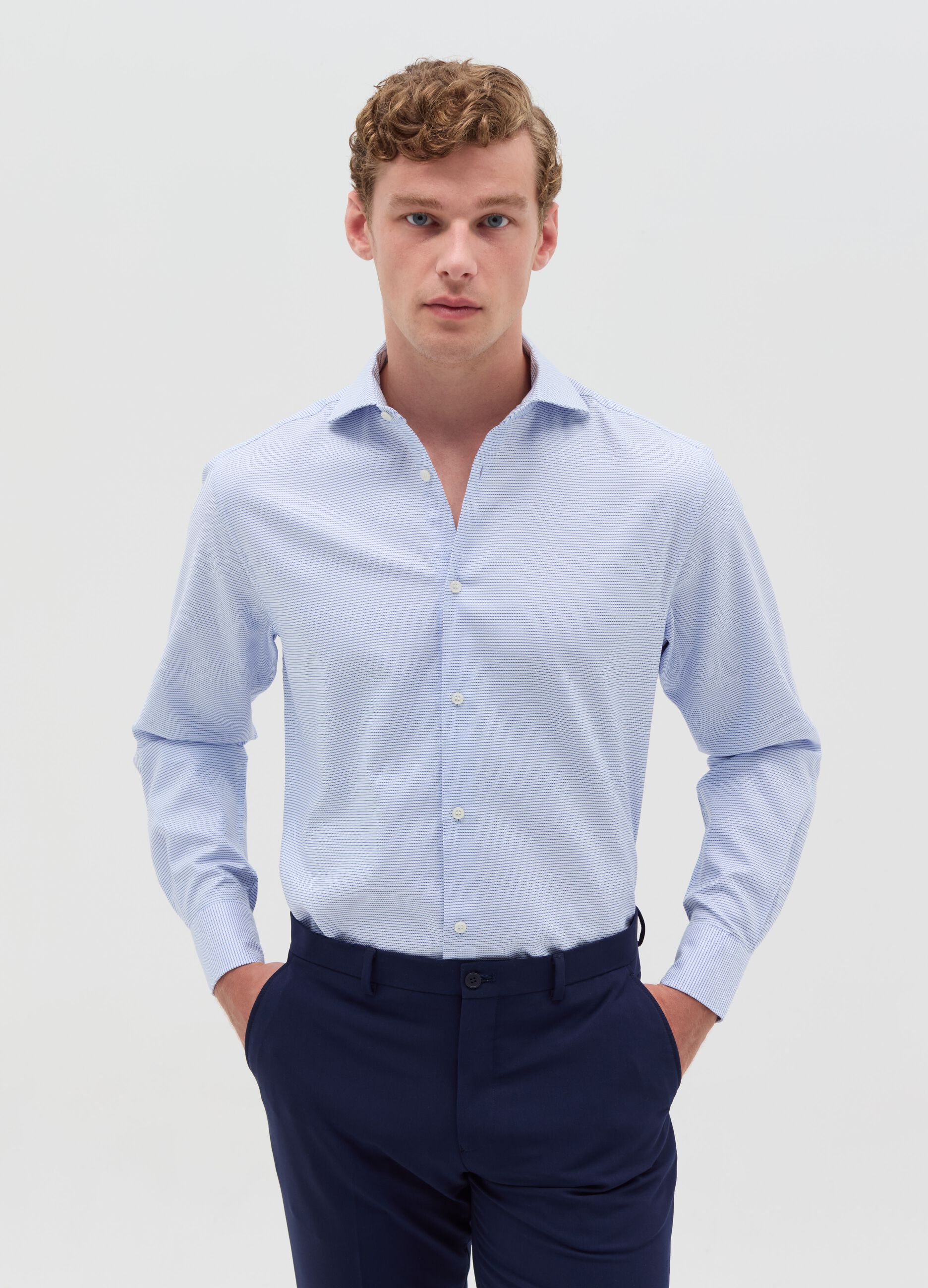 Regular-fit easy-iron shirt with micro pattern