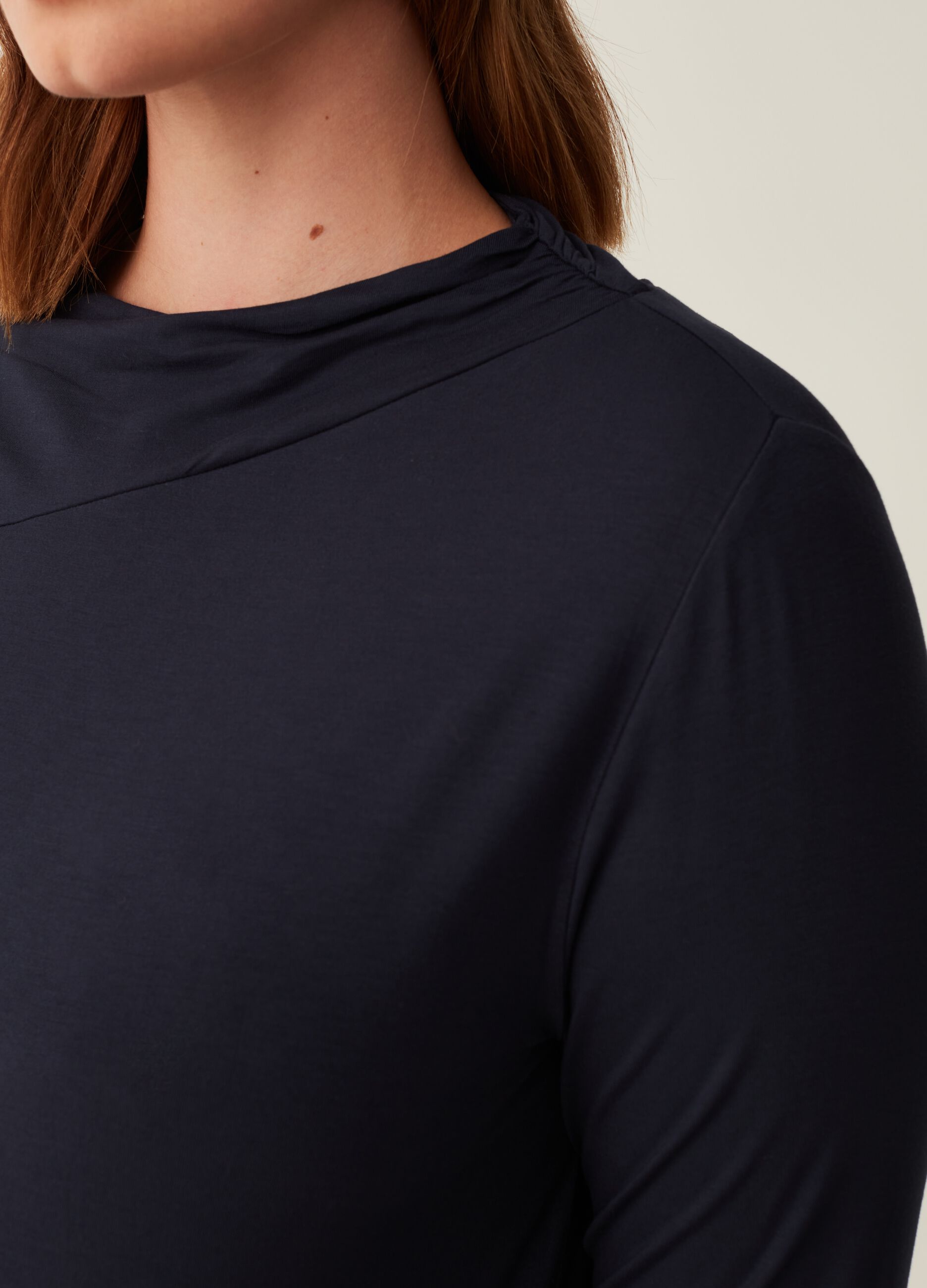 Curvy T-shirt in stretch viscose