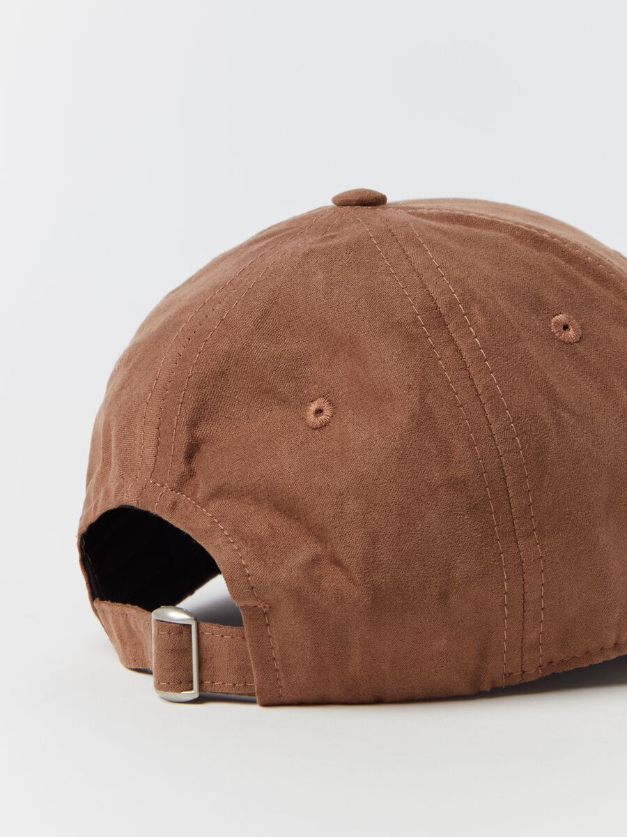 Suede-effect baseball cap_1