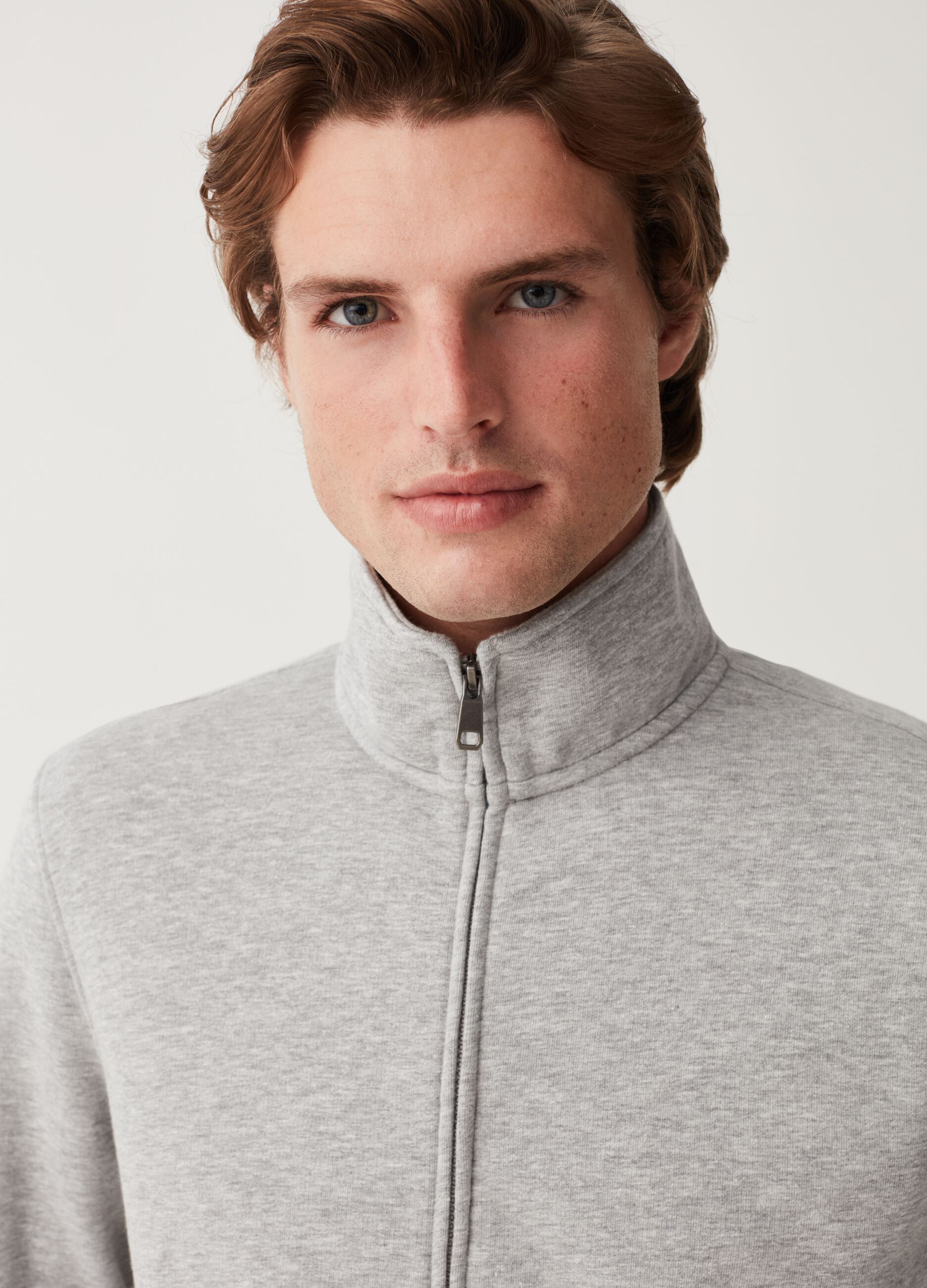 Full-zip in French Terry a collo alto