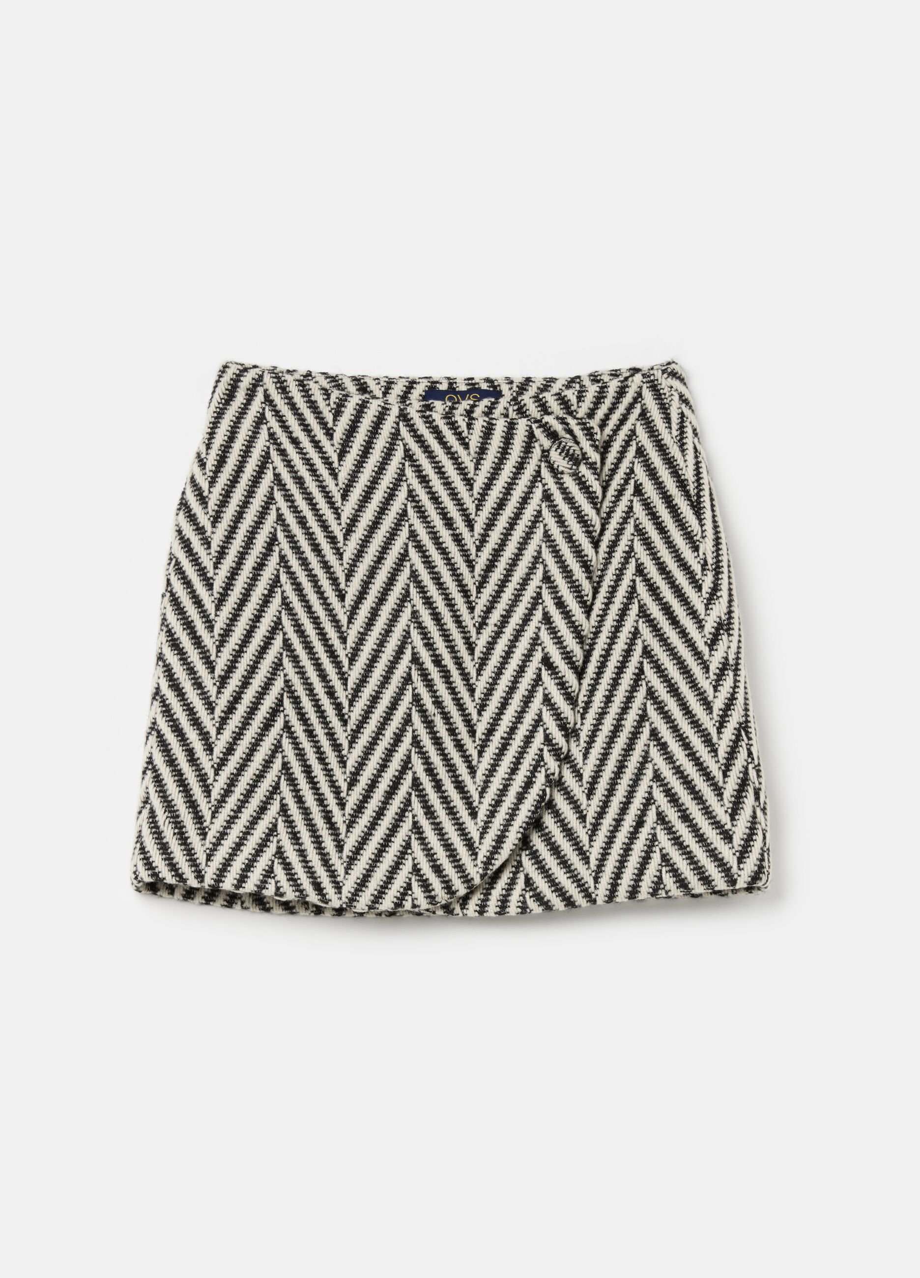 Miniskirt with geometric pattern