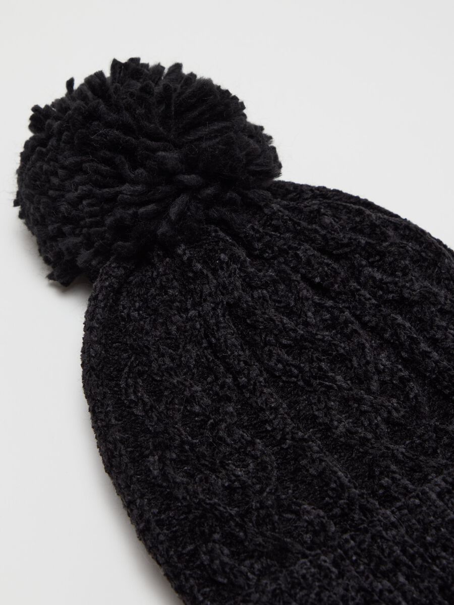 Cable-knit chenille hat with pompom_1