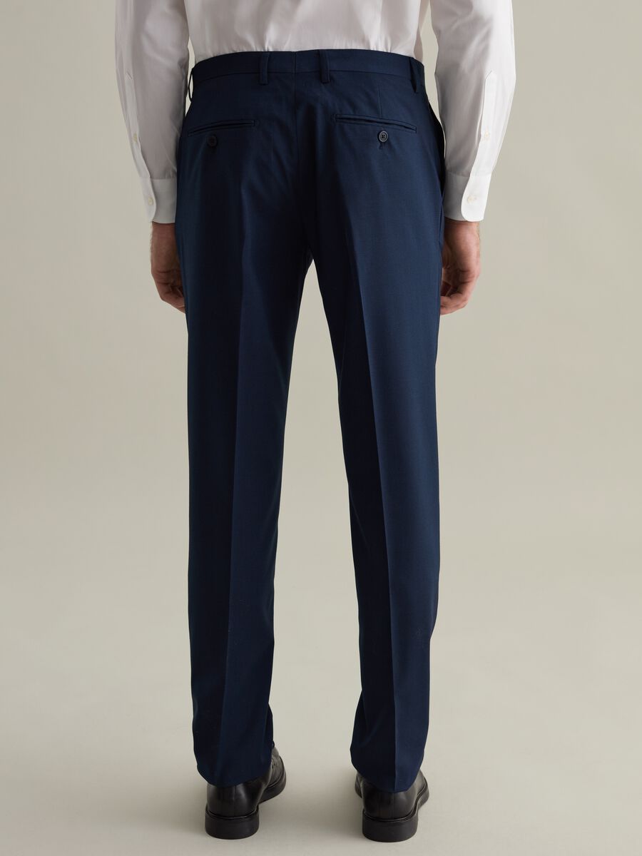 Slim-fit trousers with micro pattern_2