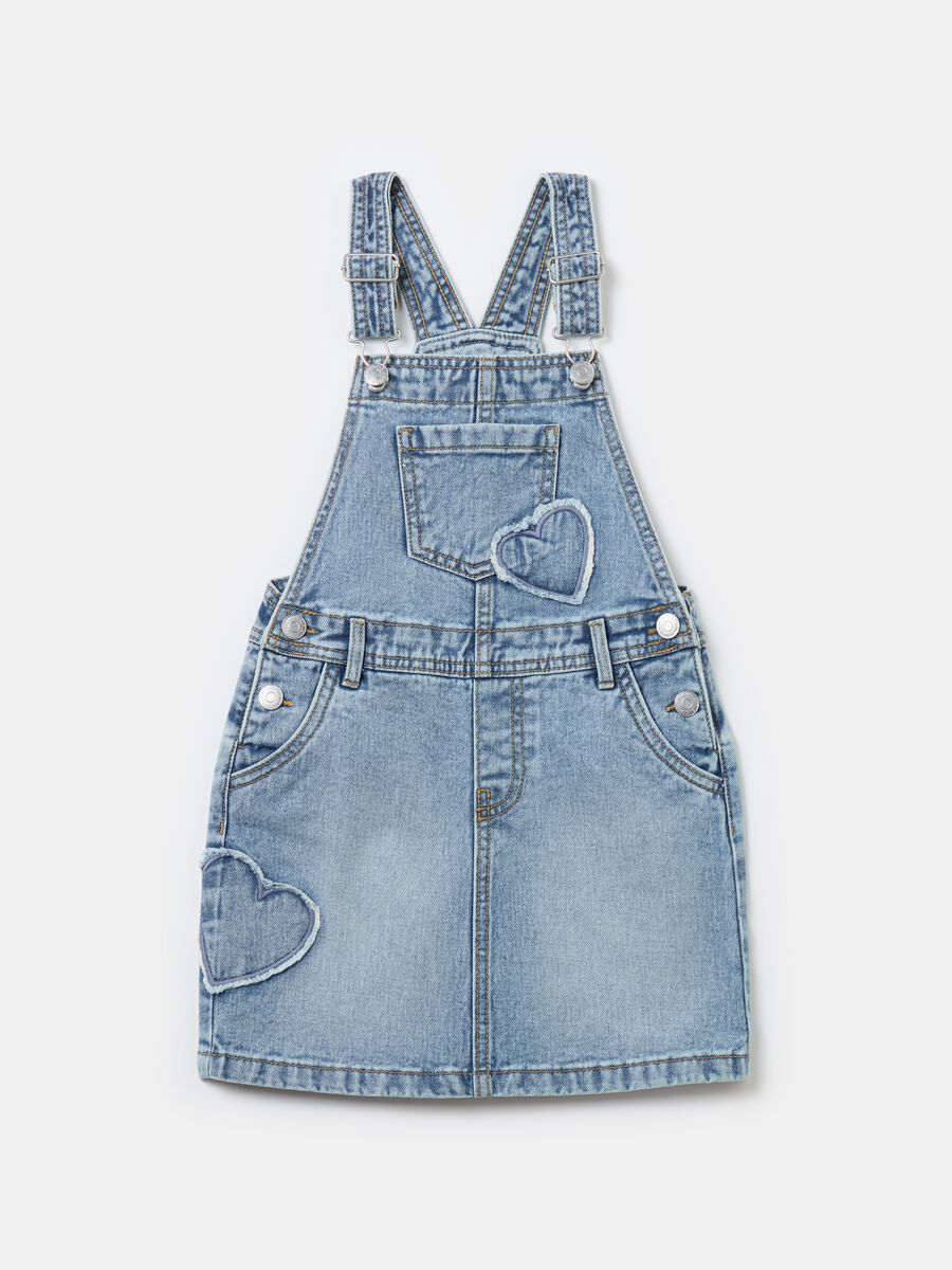 Pinafore in denim with heart embroidery_0