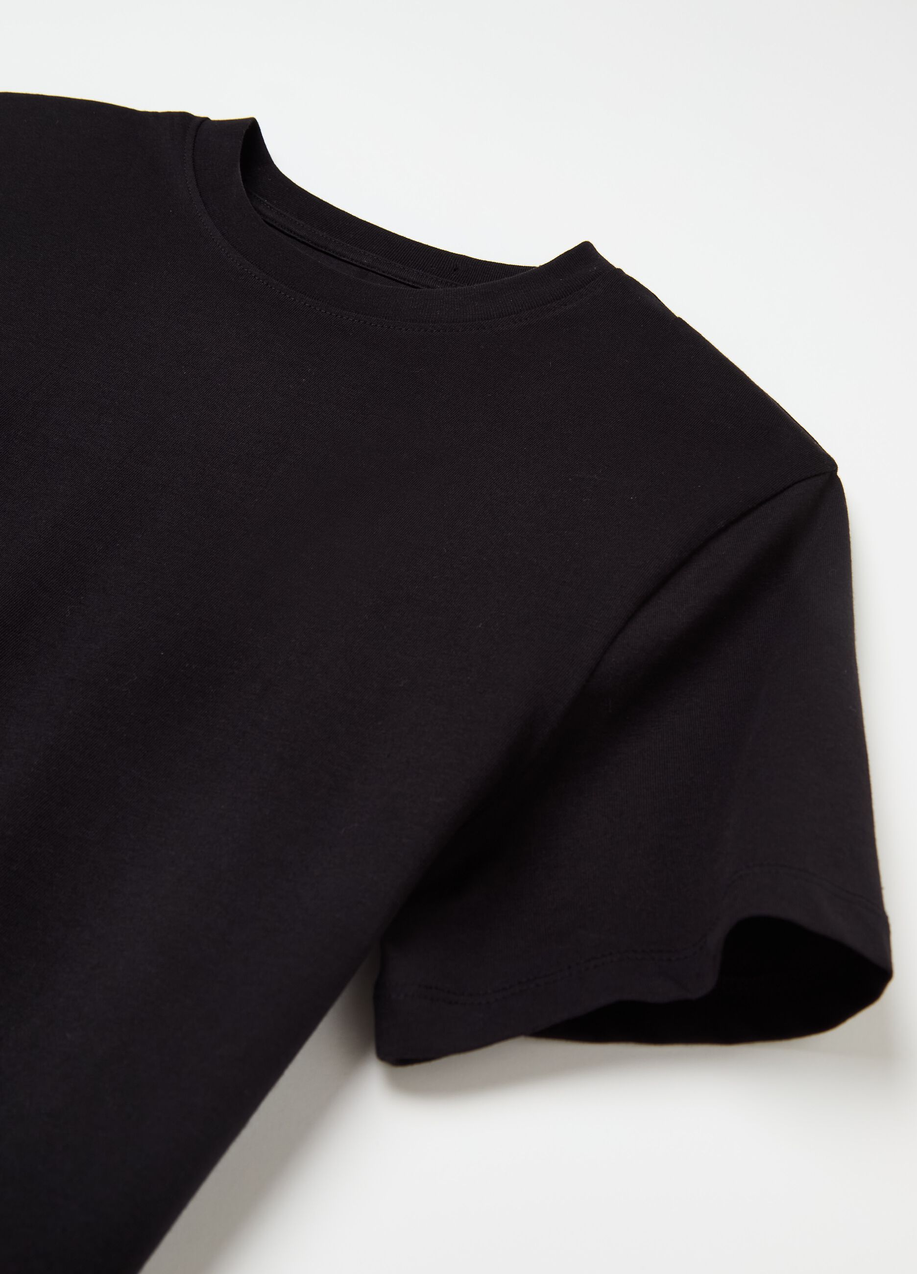 Cotton T-shirt with round neck