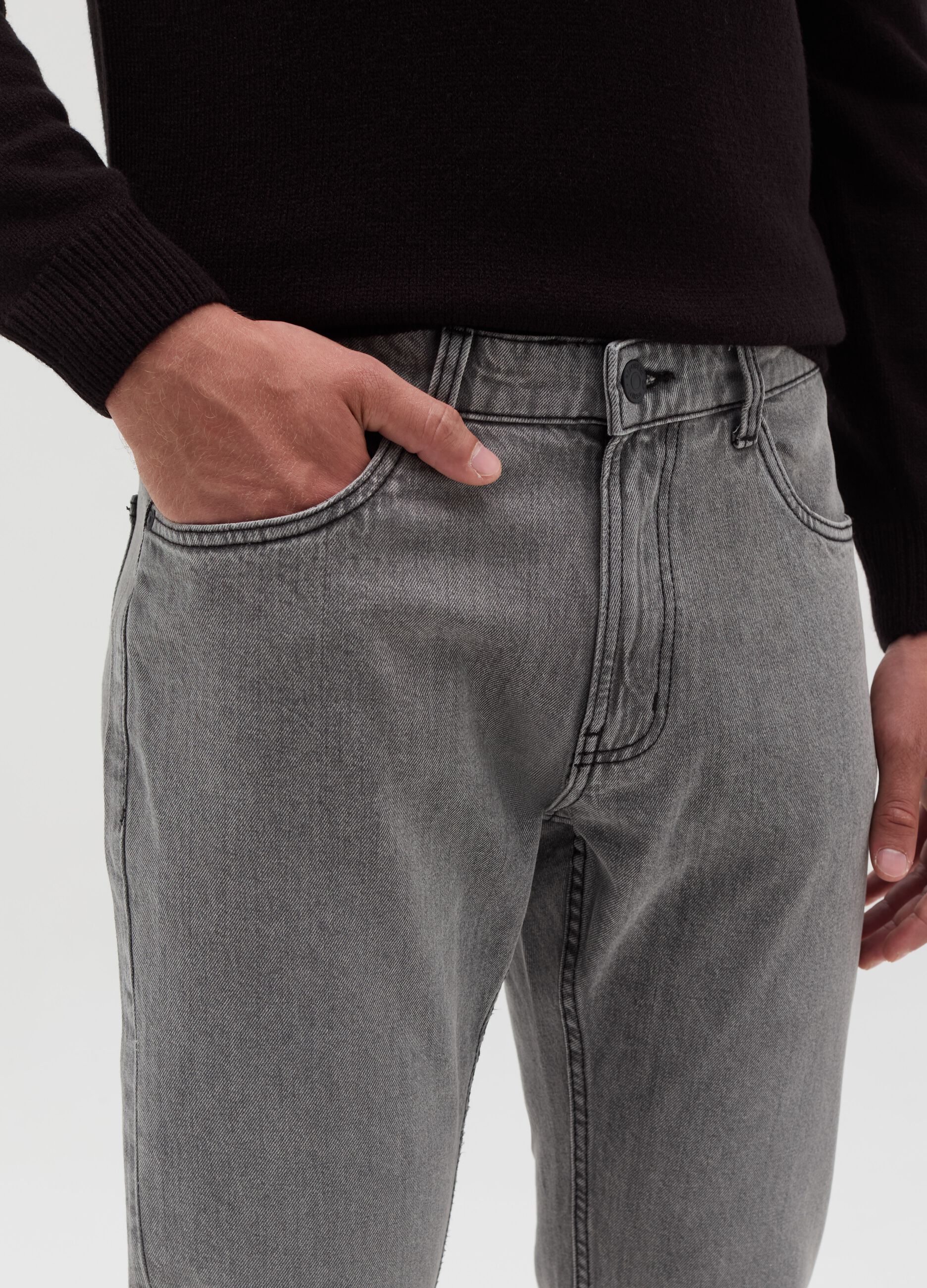 Regular-fit jeans with five pockets