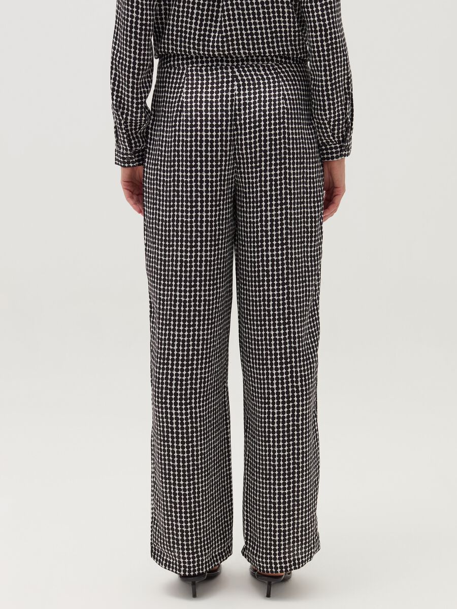 High-rise trousers with polka dot pattern_2