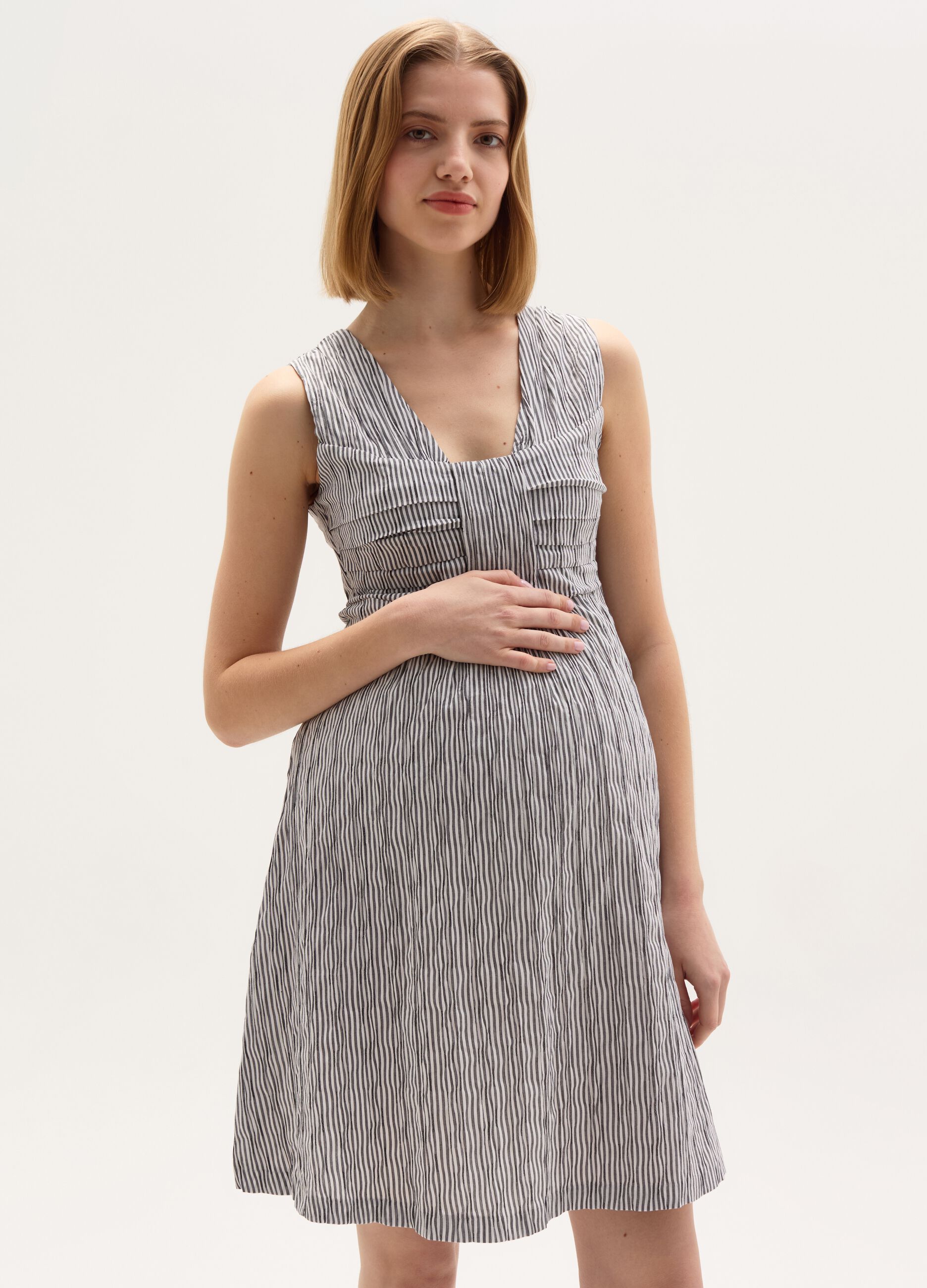 Maternity dress with thin stripes
