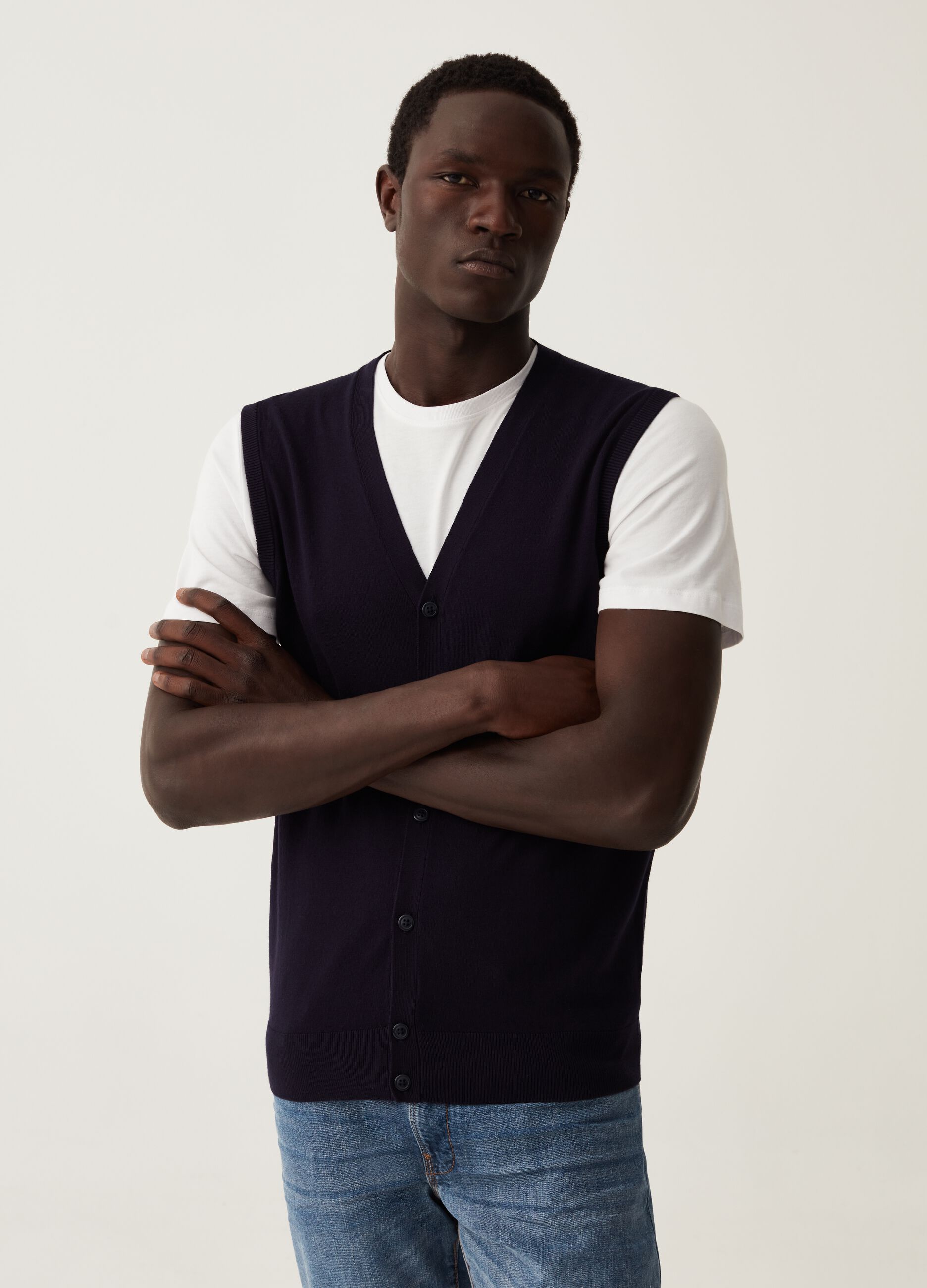 V-neck waistcoat