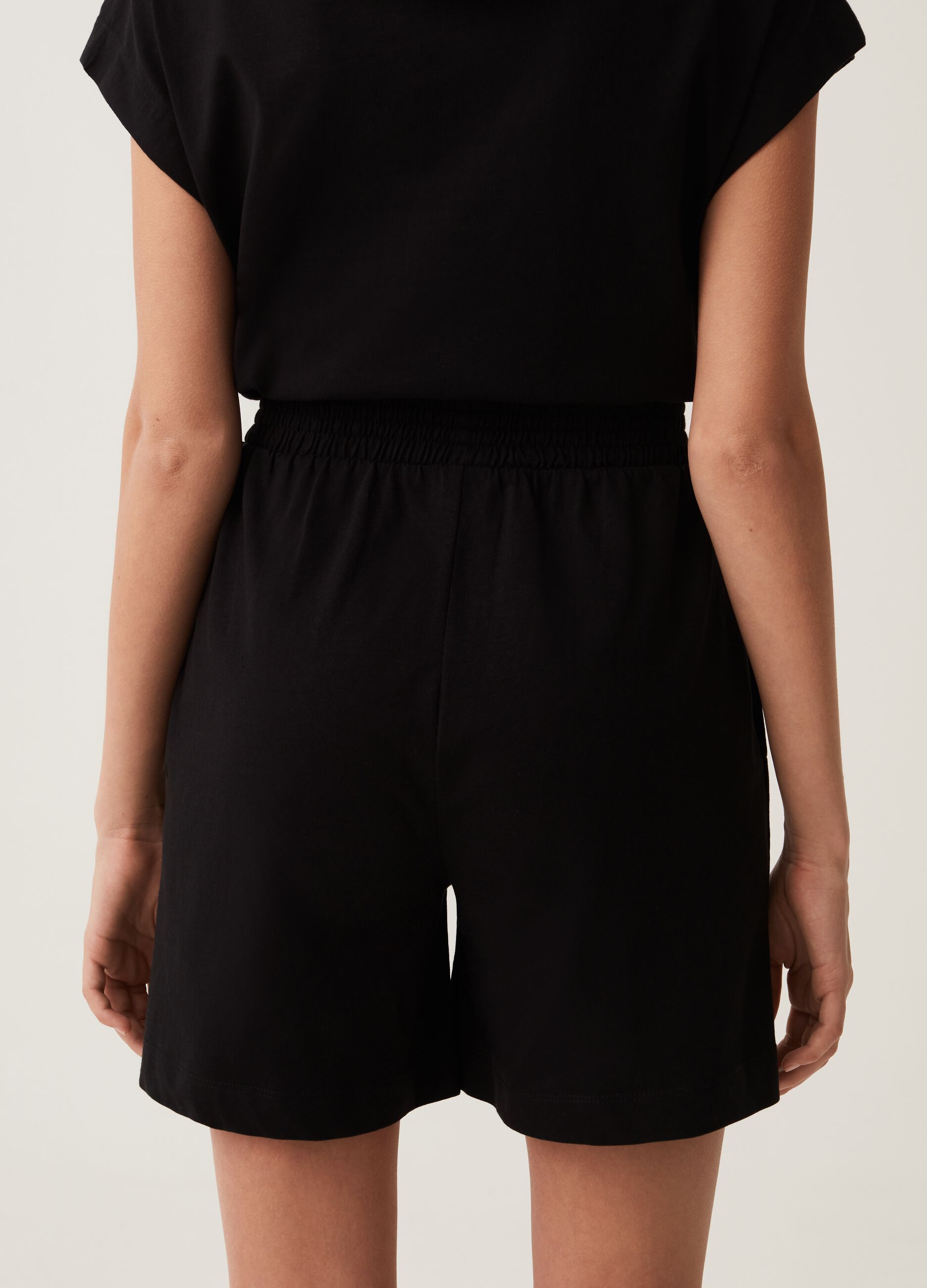 Fitness high-waisted cotton shorts