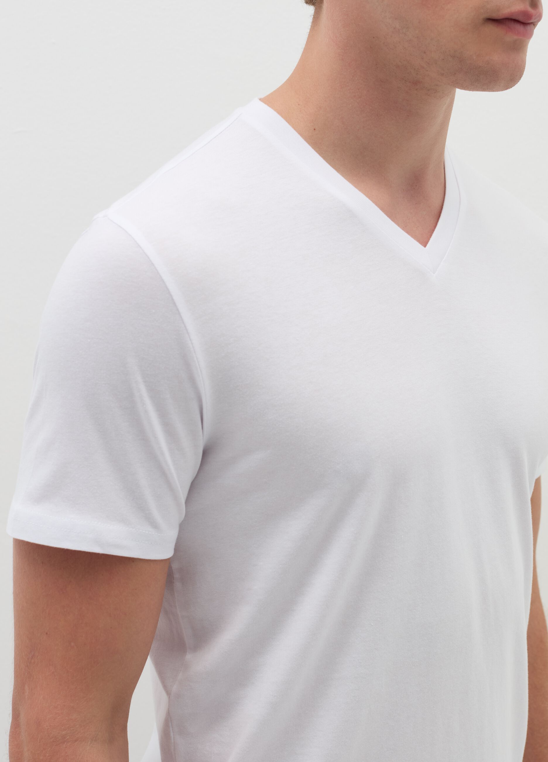 Organic cotton undershirt with V neck