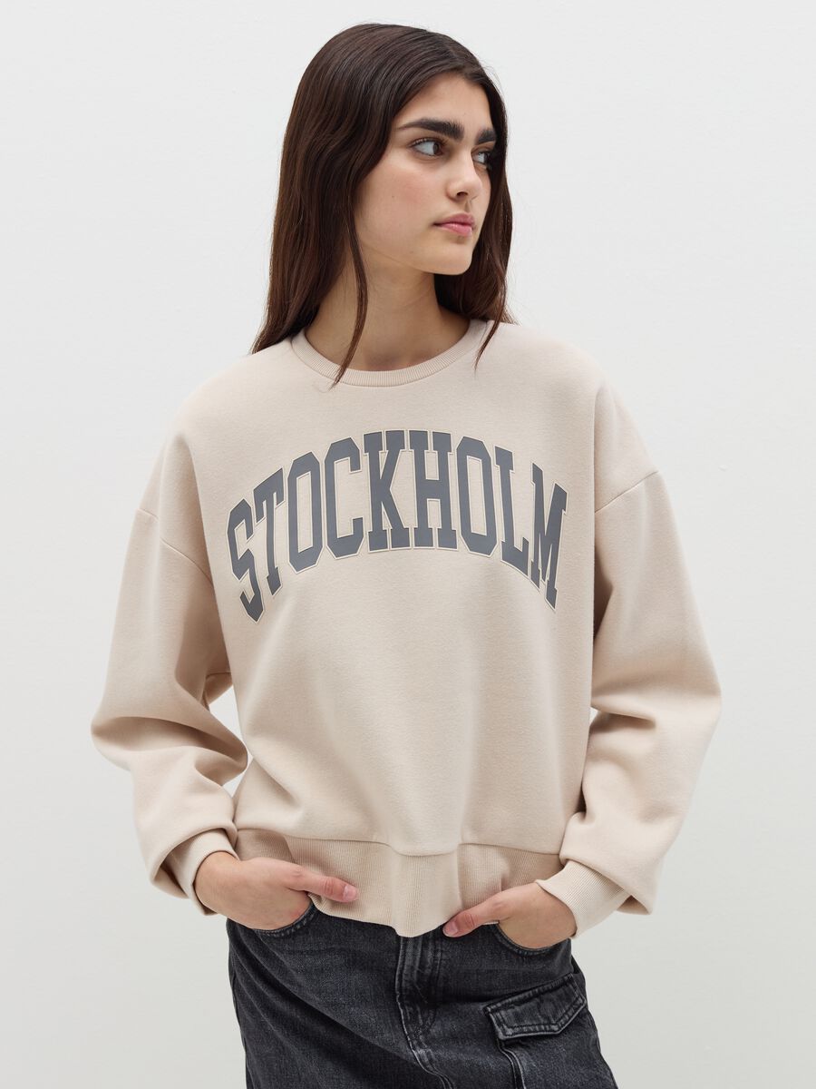 Sweatshirt with round neck_1