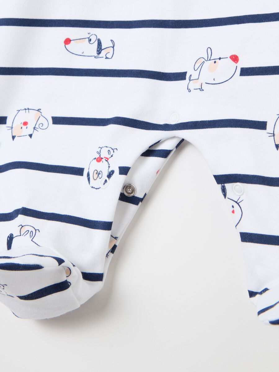 Organic cotton onesie with feet and print_2
