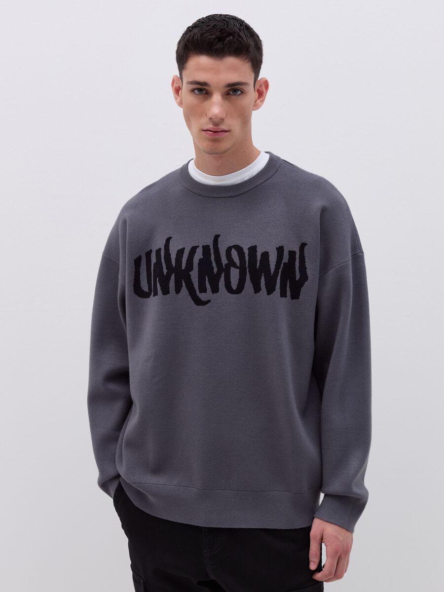 Pullover with jacquard lettering_1