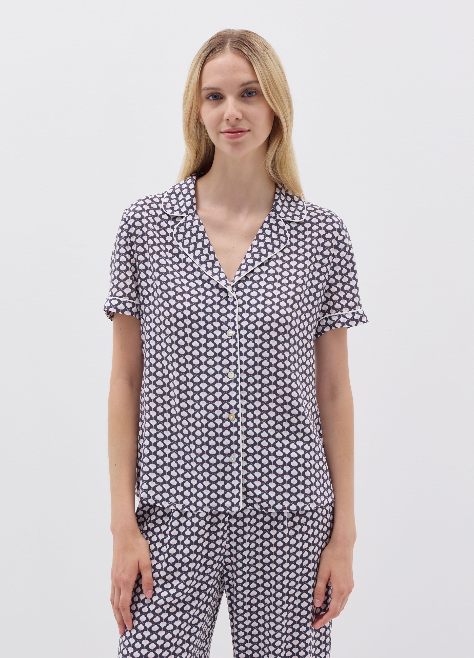 Pyjama top in viscose with print