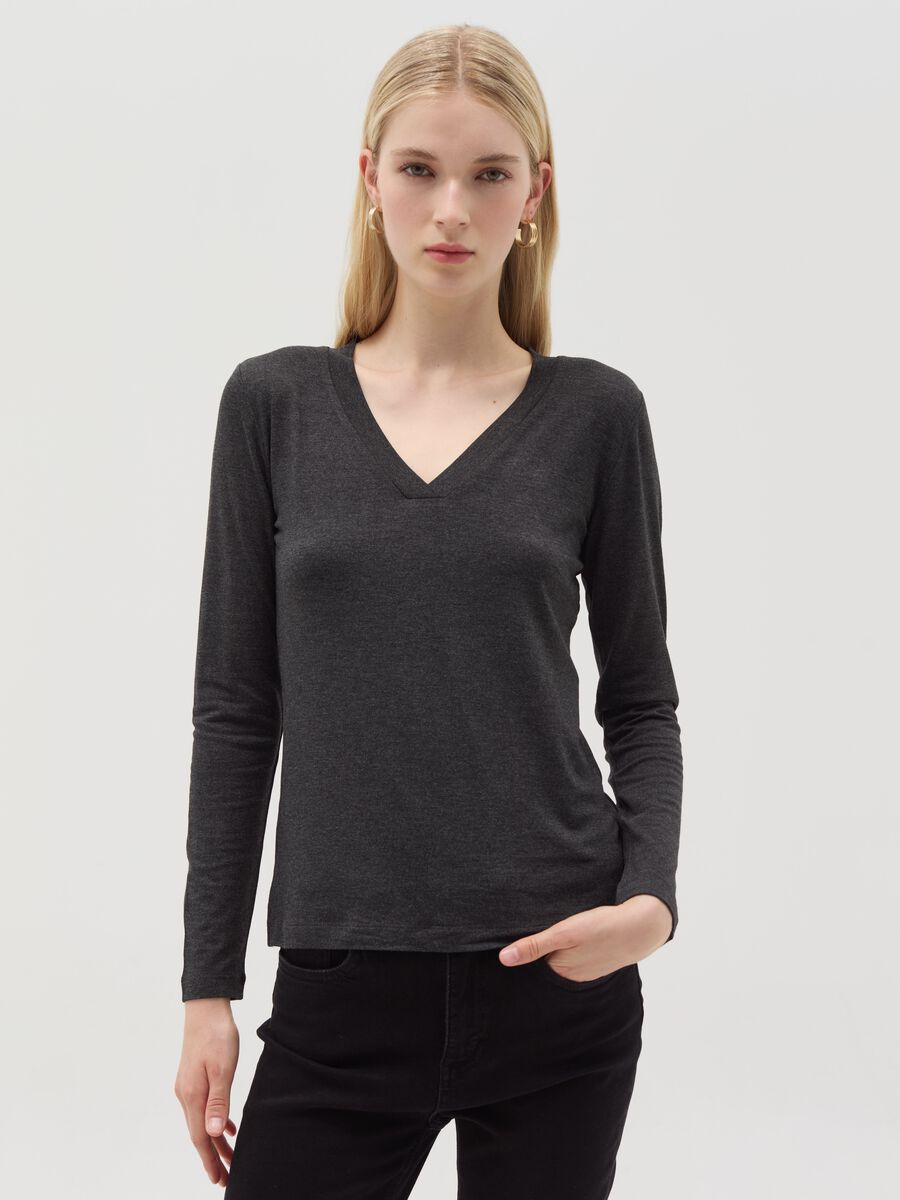 Stretch viscose T-shirt with V neck_1