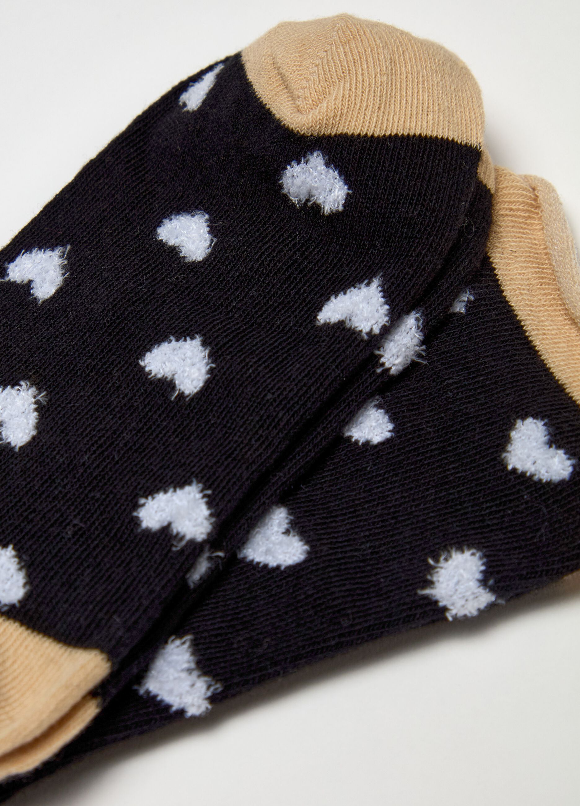 Short socks with hearts design