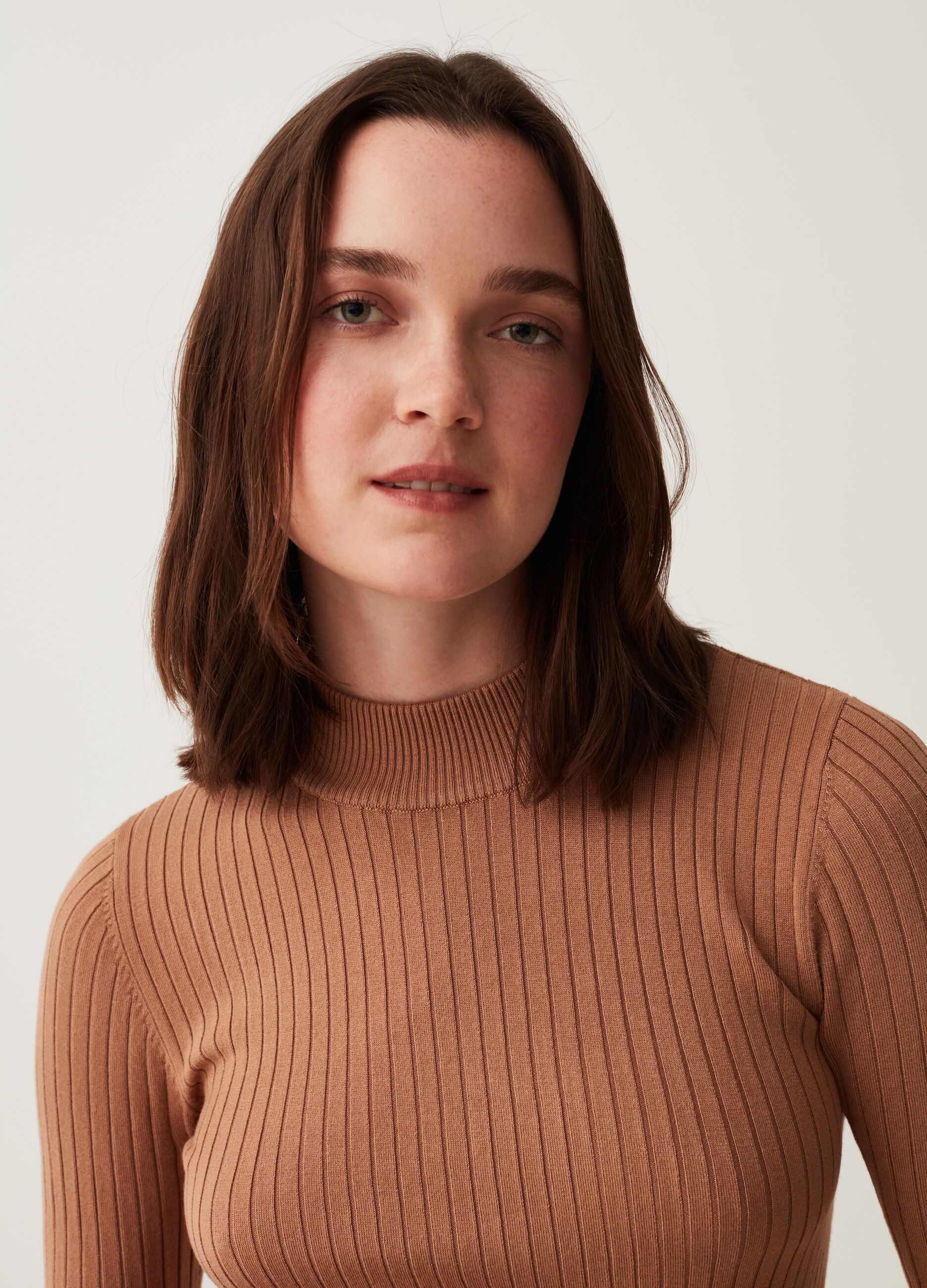 Mock neck pullover with flat ribbing