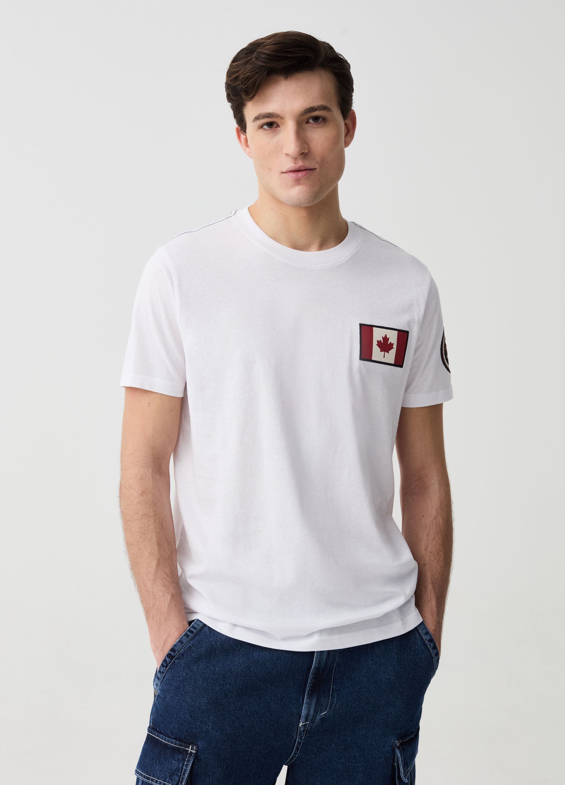 Camiseta con estampado y parche Canada Trail