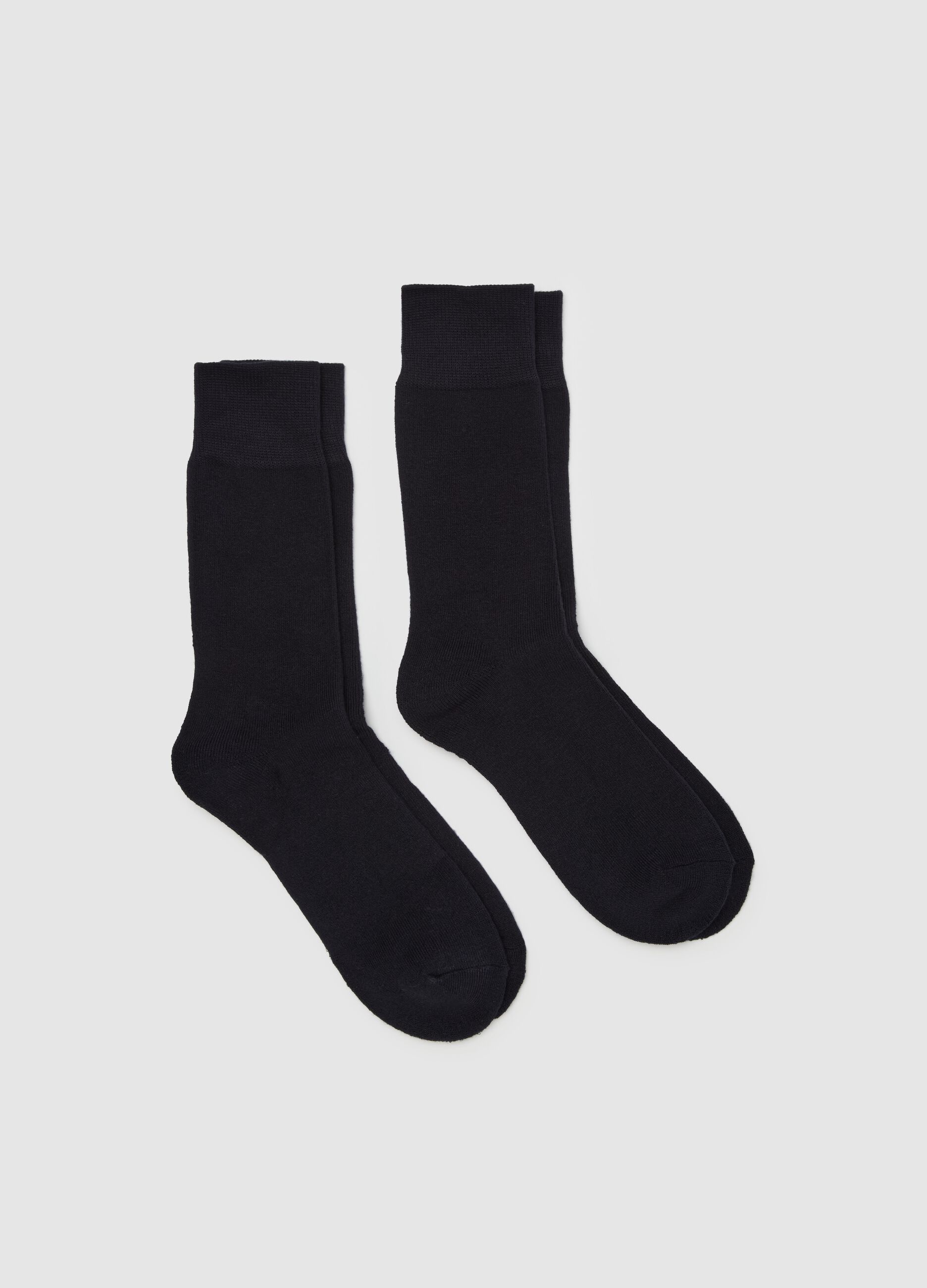 Two-pair pack short solid colour socks