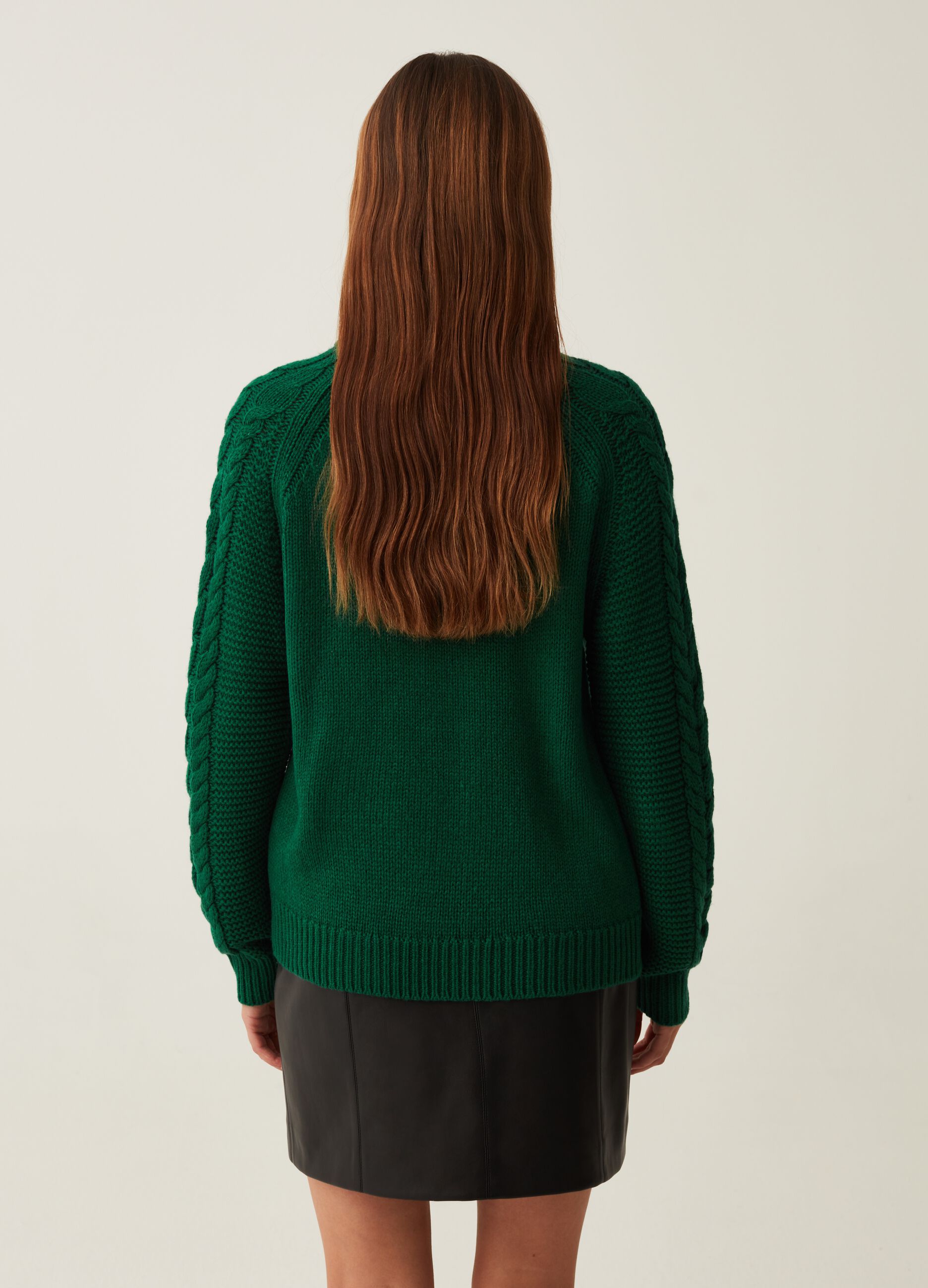 Pullover with cable-knit design