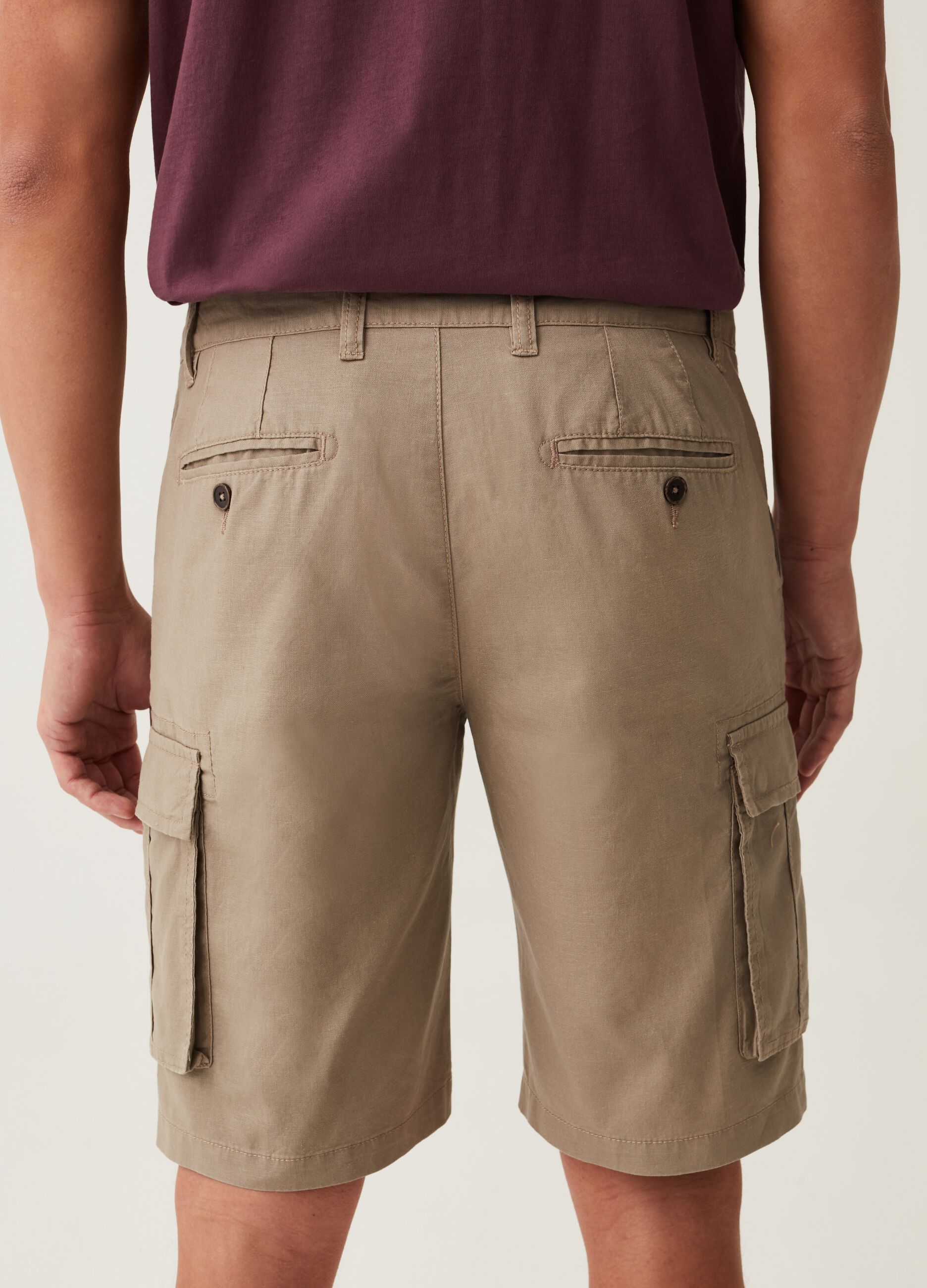 Cargo Bermuda shorts in linen and cotton