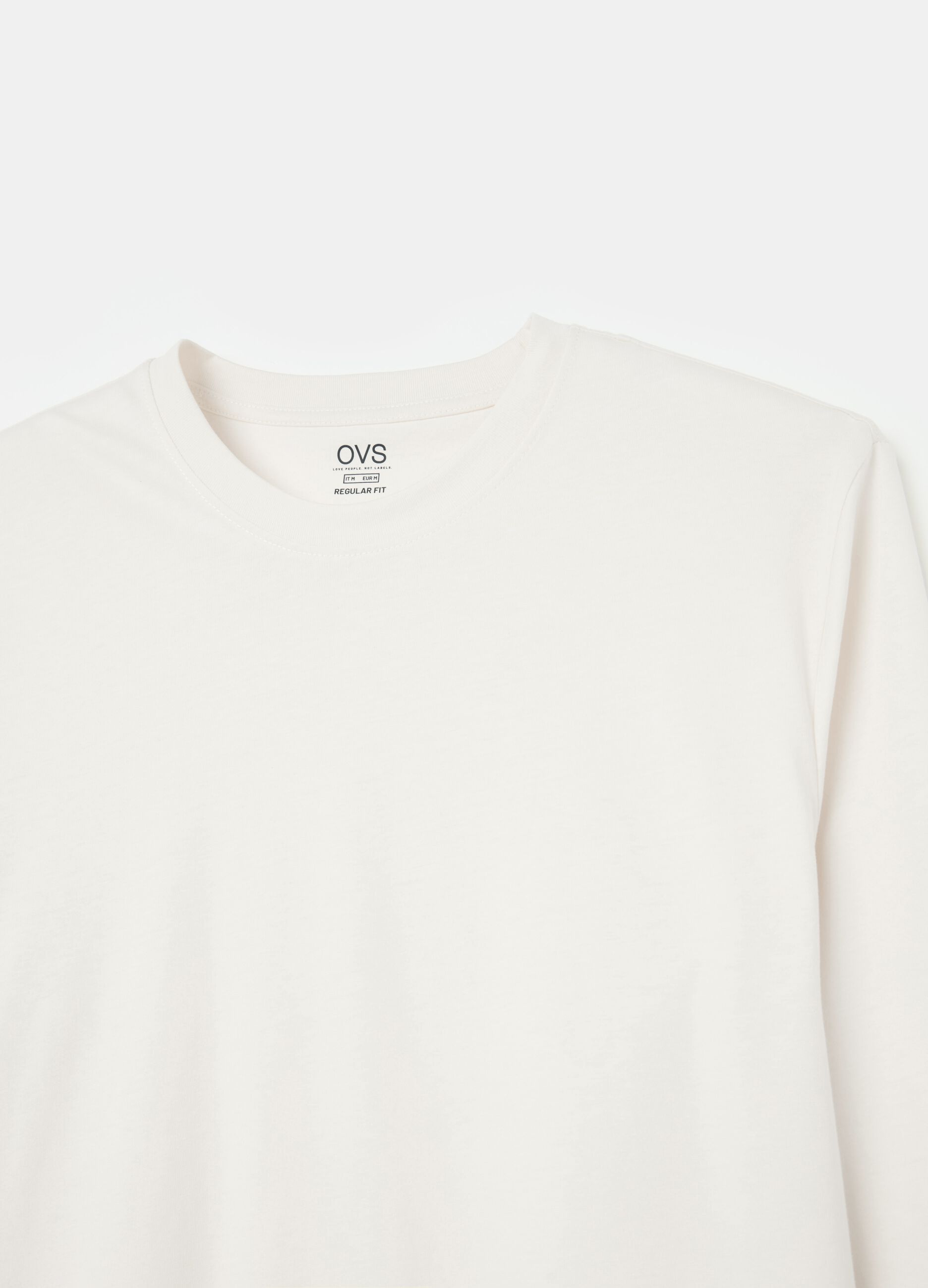 Long-sleeved T-shirt with round neck